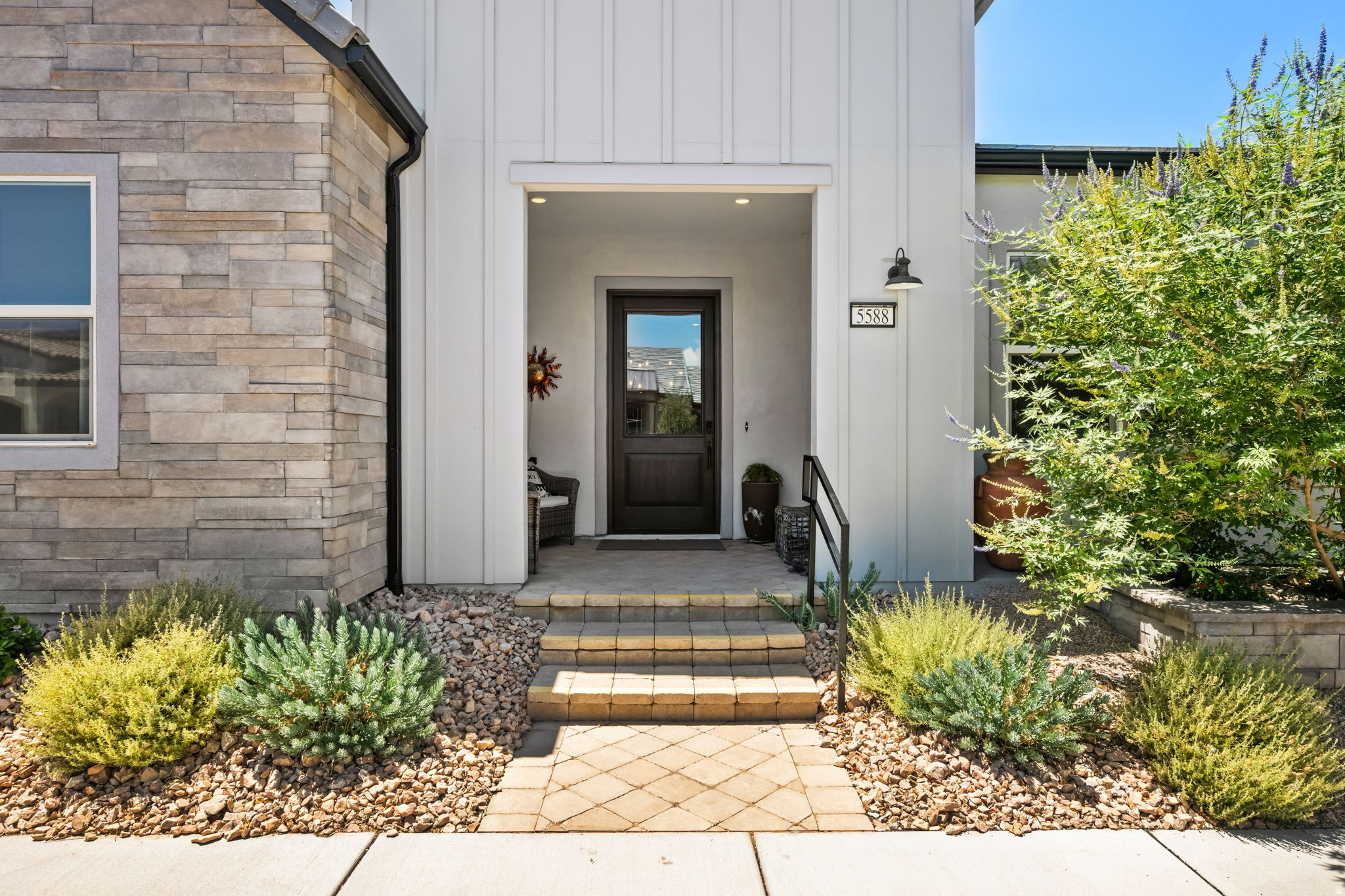REGENCY AT DESERT COLOR 1 - Residential