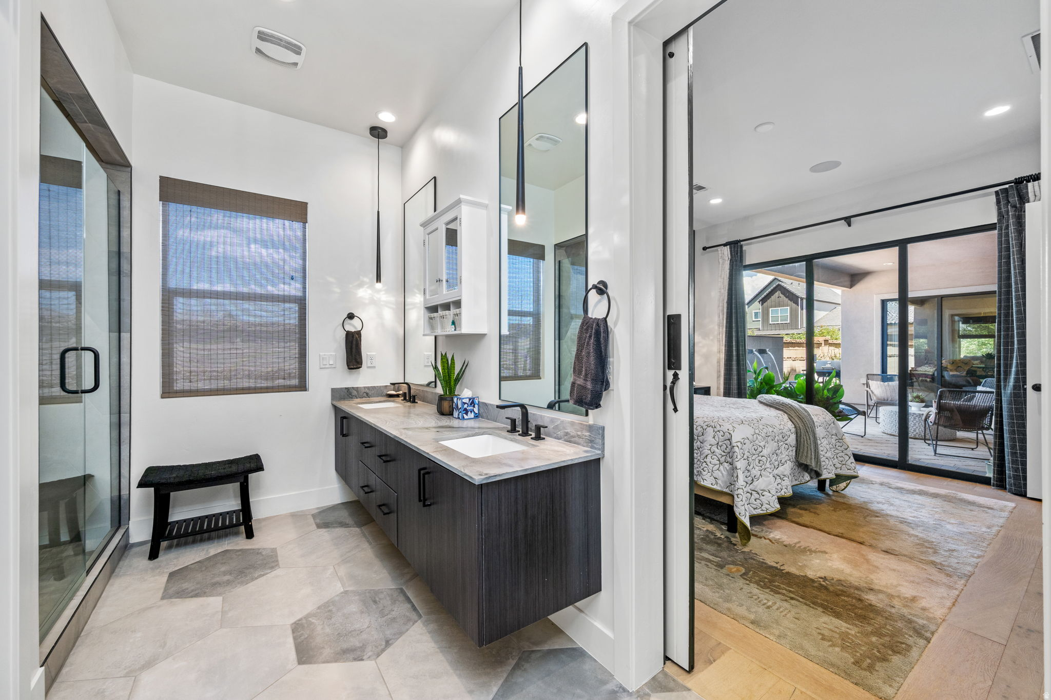 REGENCY AT DESERT COLOR 1 - Residential