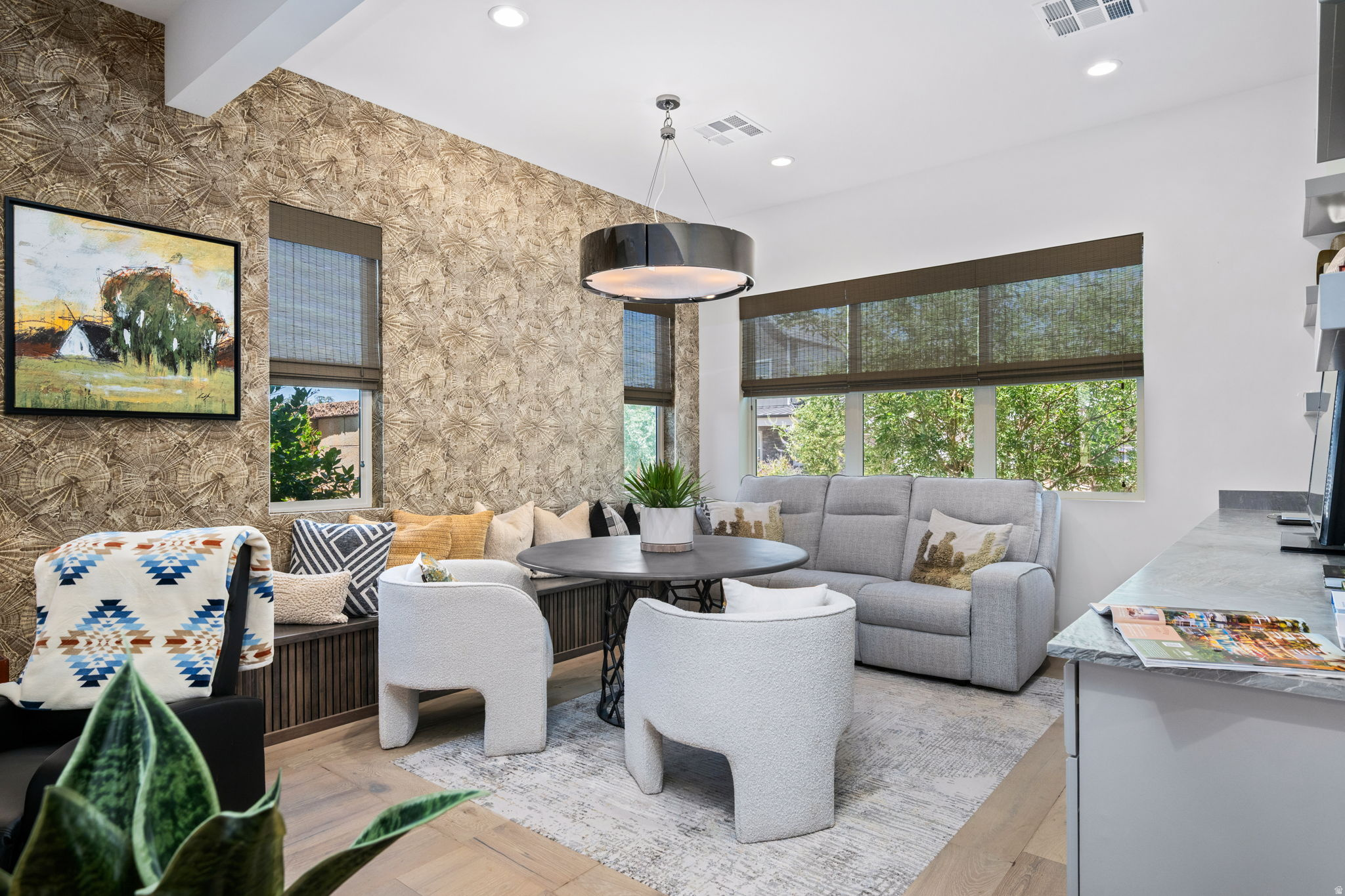 REGENCY AT DESERT COLOR 1 - Residential