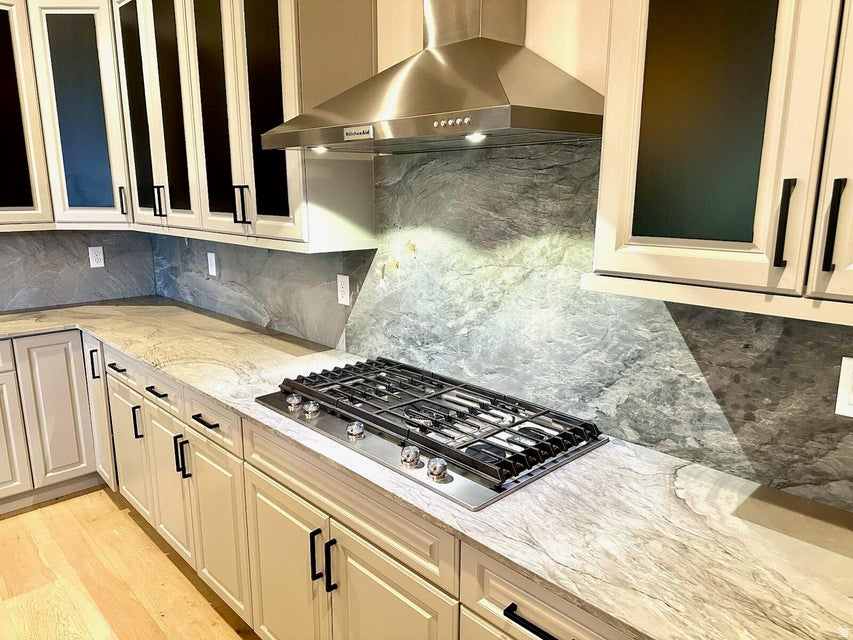 REGENCY AT DESERT COLOR 1 - Residential