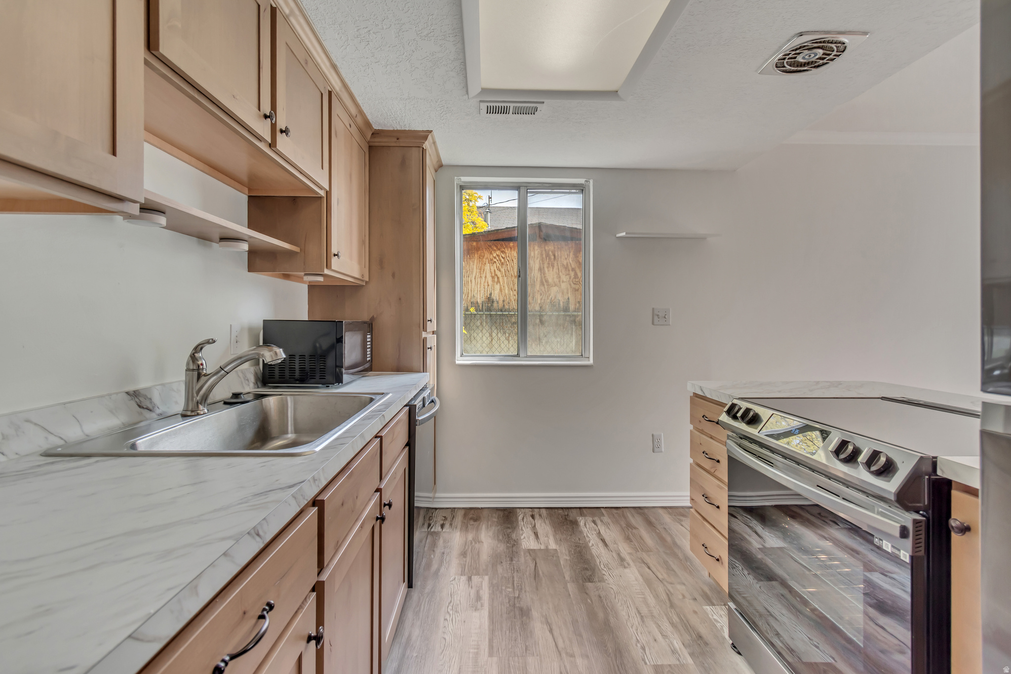 MOUNTIAN VIEW - Residential