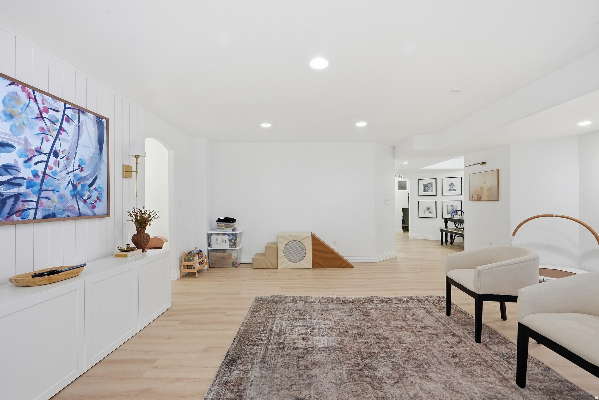 EAGLES GATE - Residential