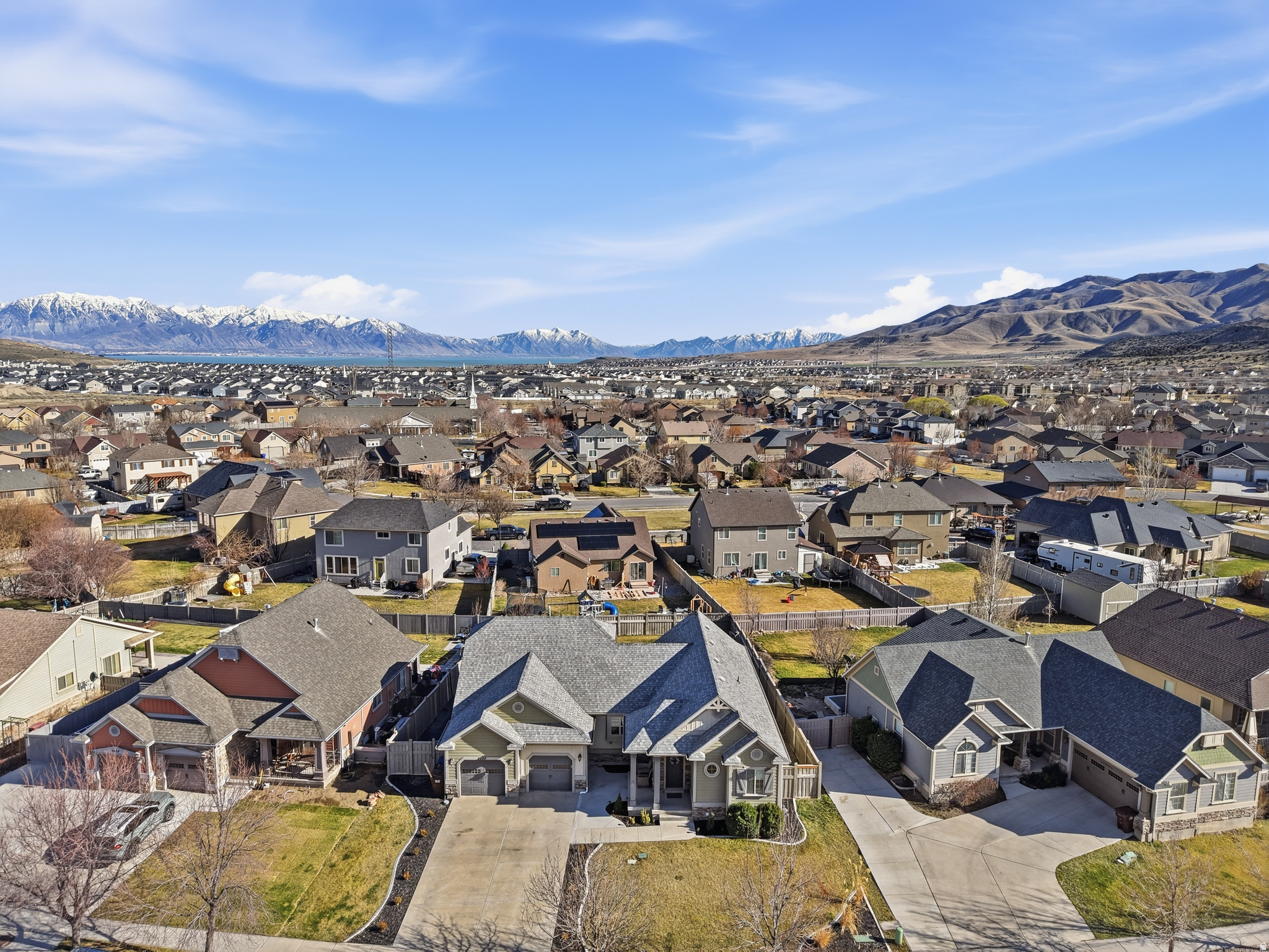 EAGLES GATE - Residential