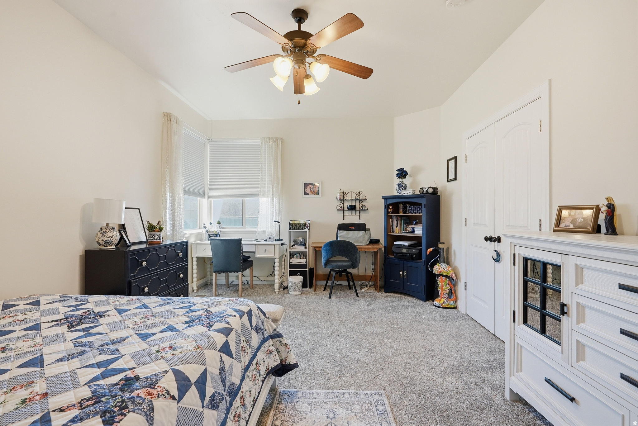 EAGLES GATE - Residential