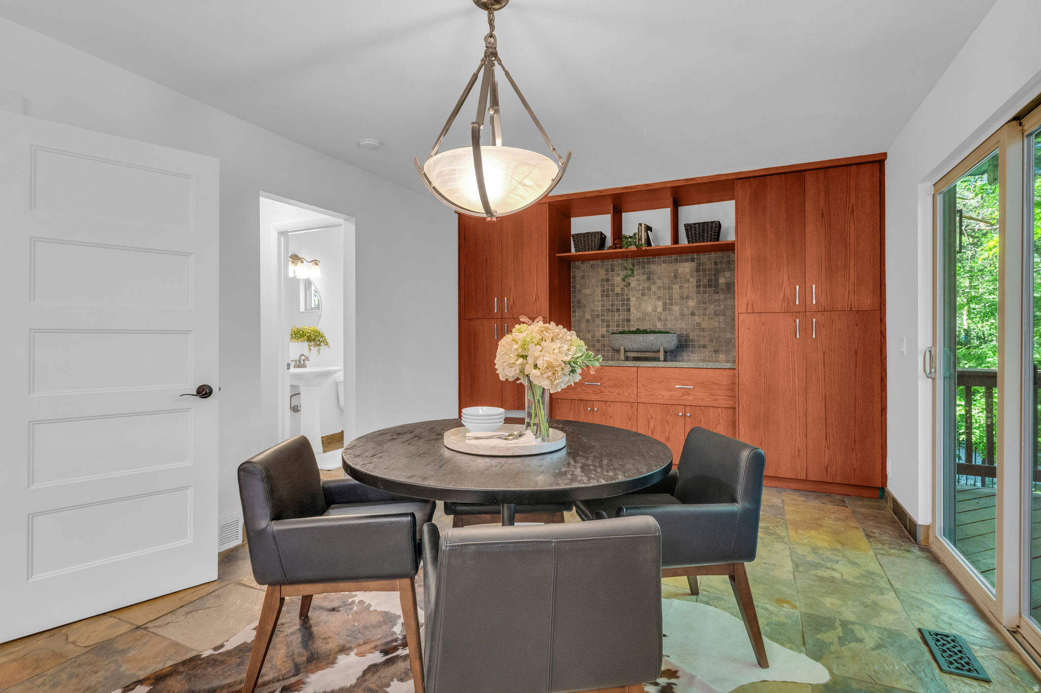 MAJESTIC CAN - Residential