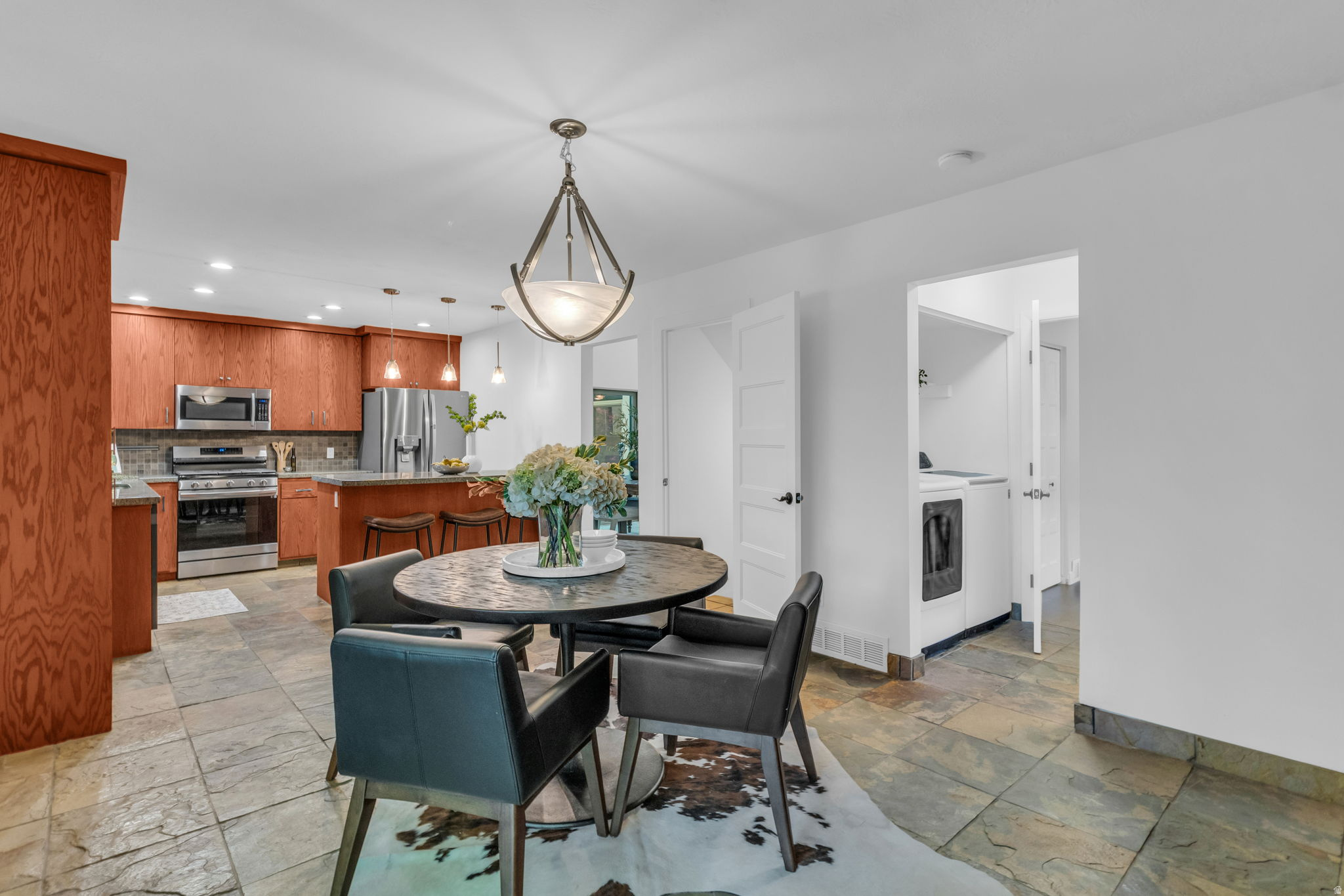 MAJESTIC CAN - Residential