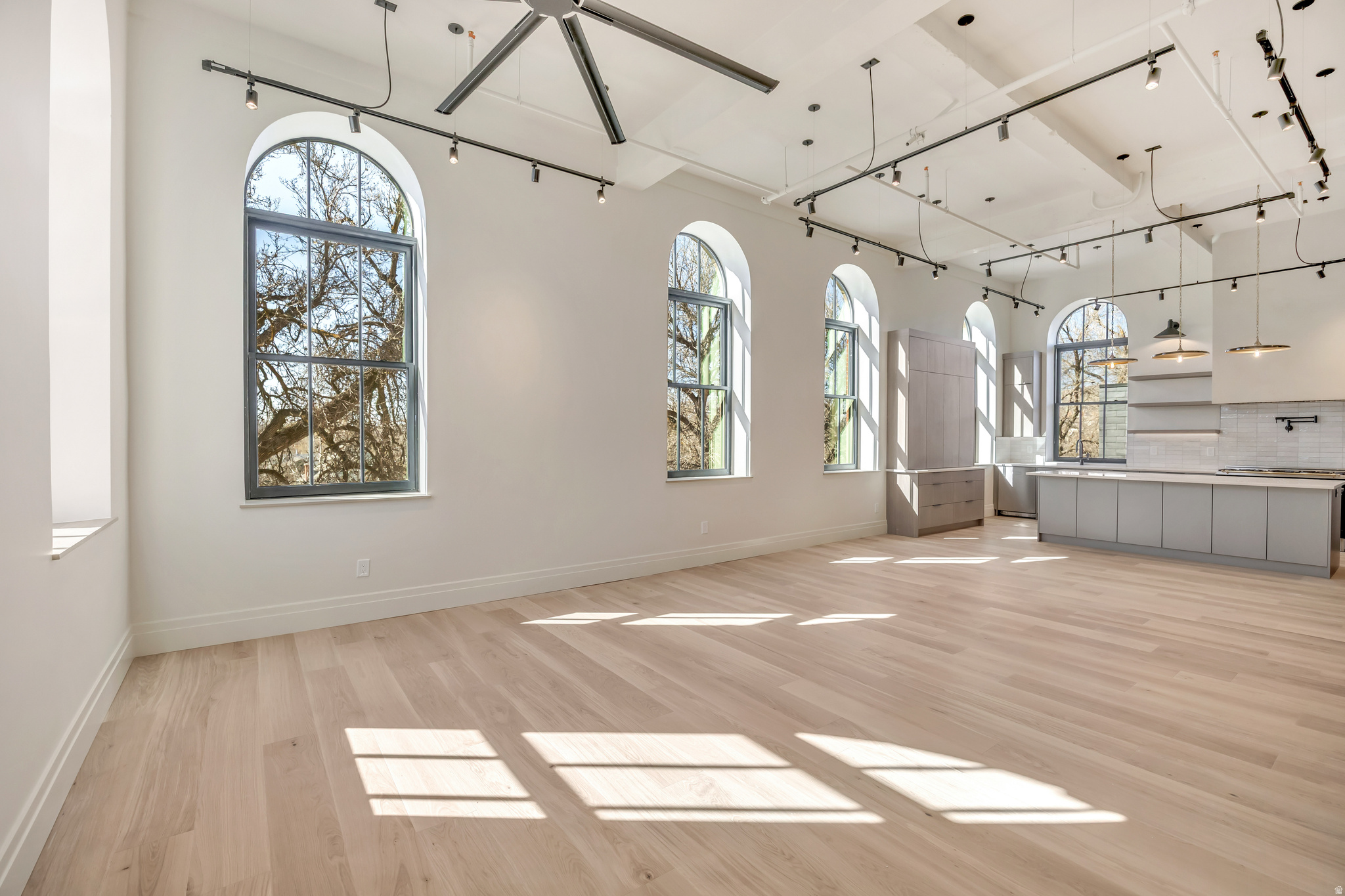 TELEGRAPH EXCHANGE - Residential