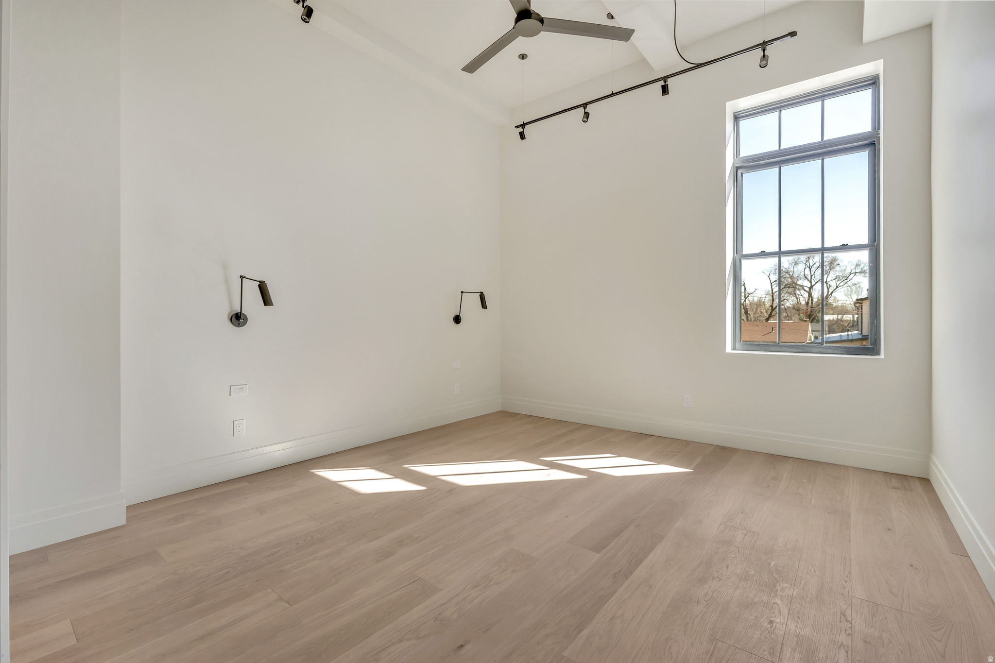TELEGRAPH EXCHANGE - Residential
