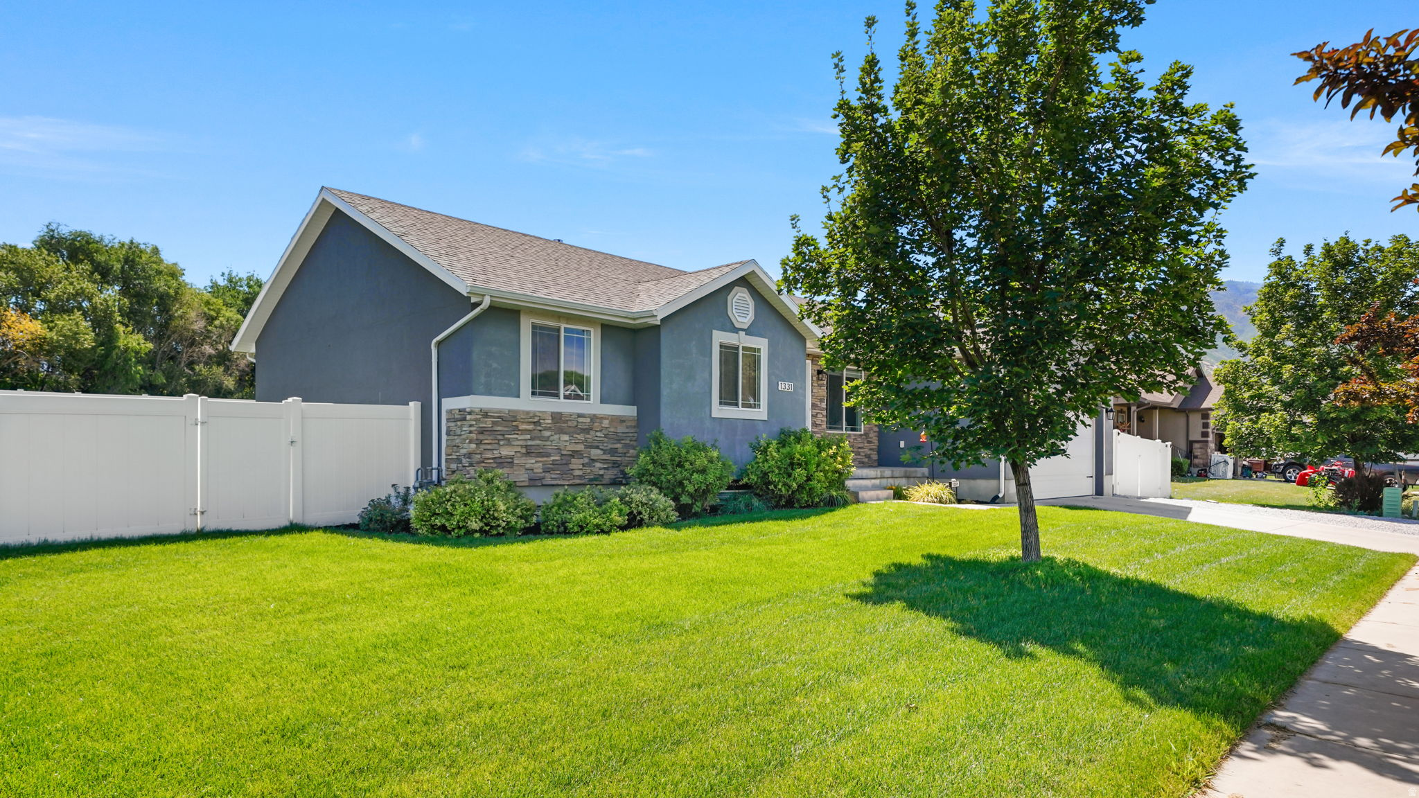 WINEGAR ESTATES - Residential