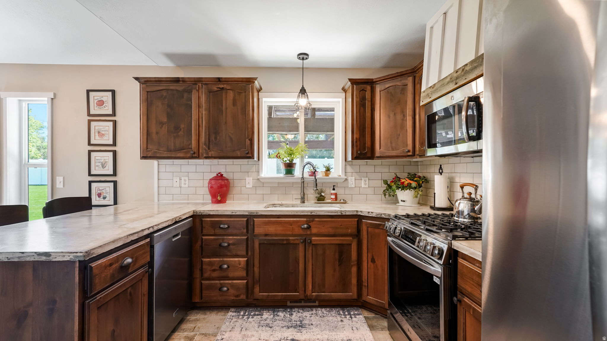 WINEGAR ESTATES - Residential