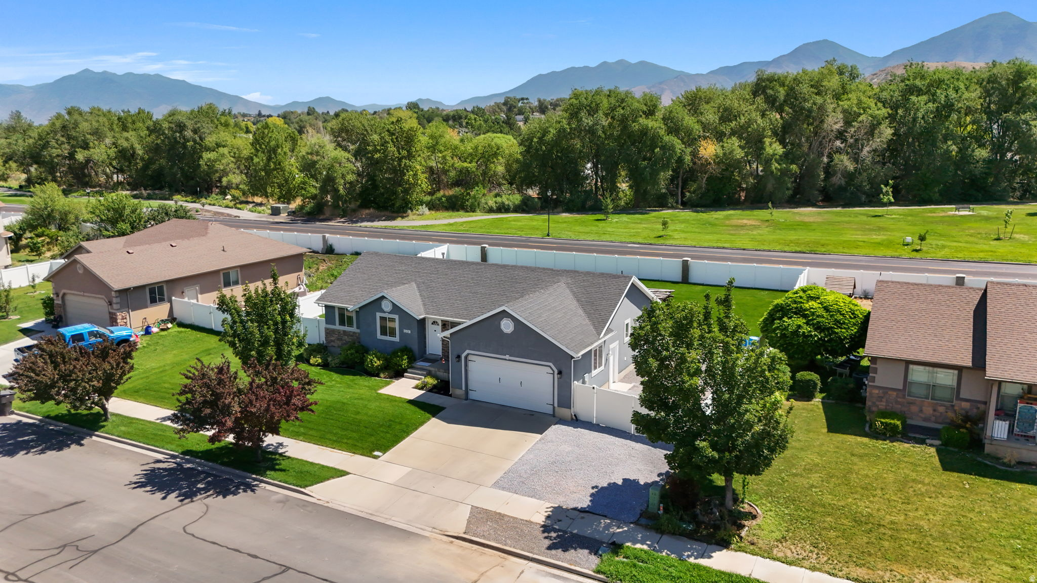 WINEGAR ESTATES - Residential