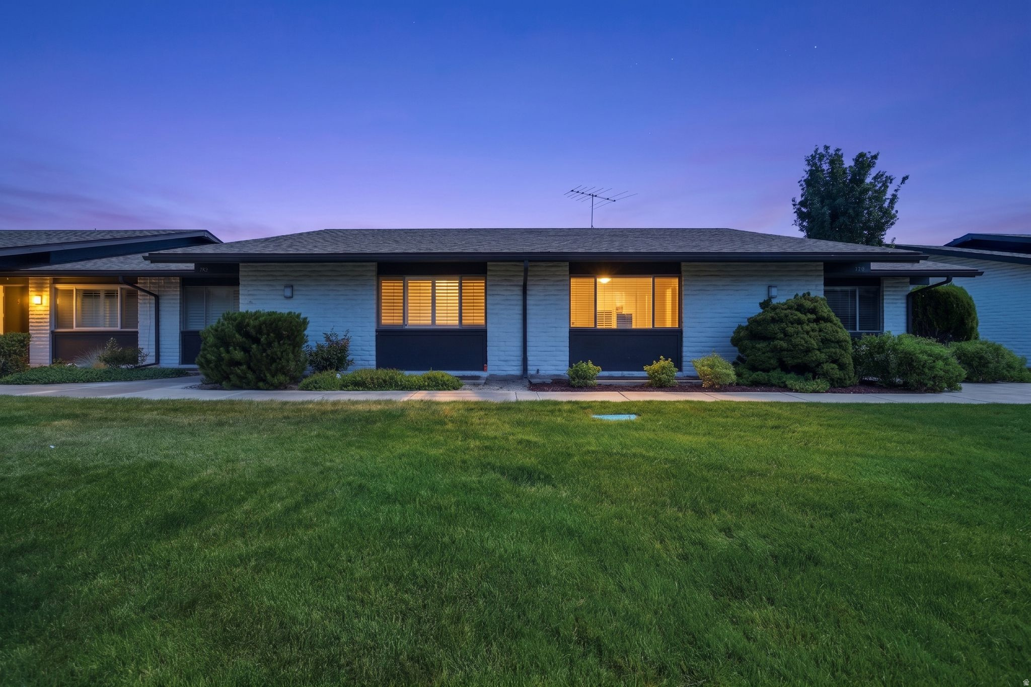 THREE FOUNTAINS - Residential