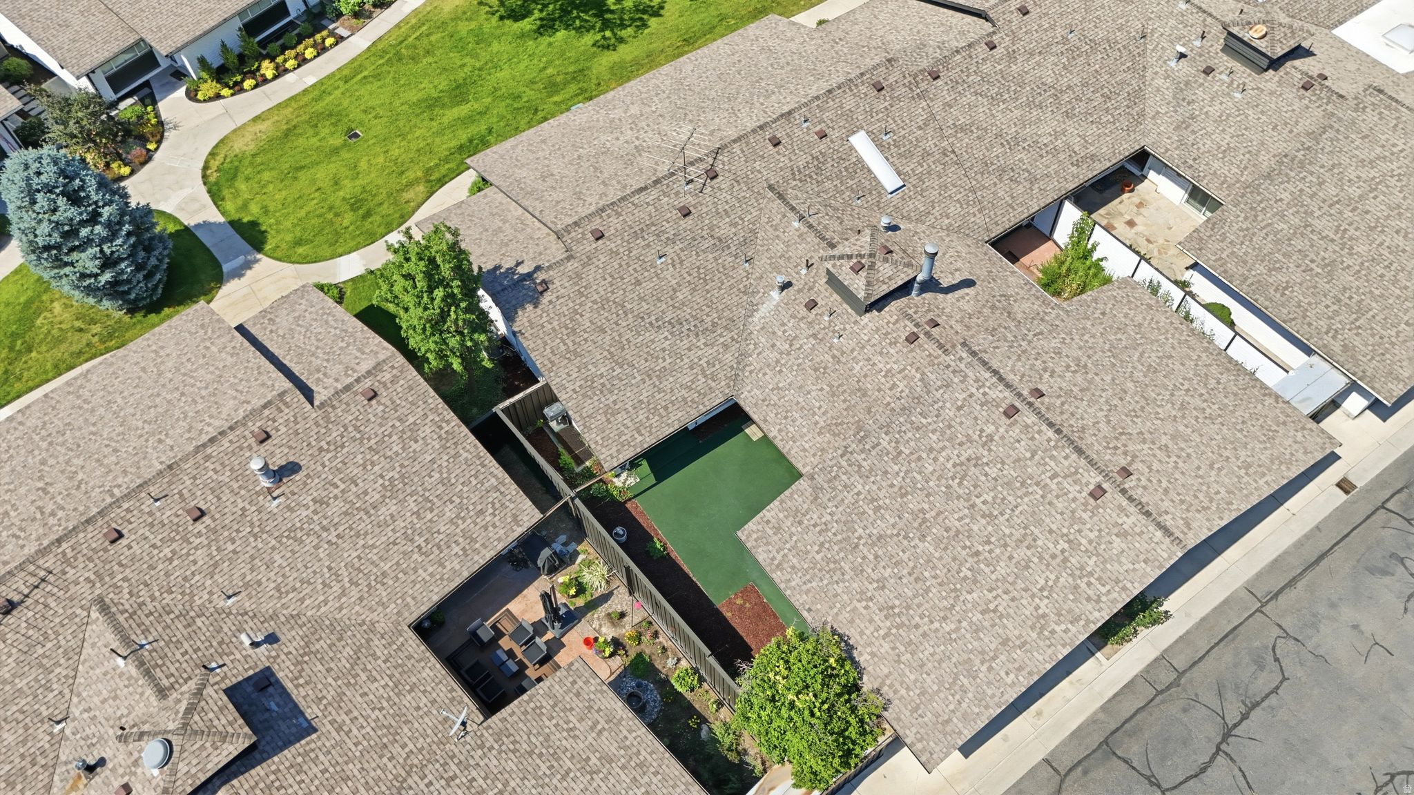 THREE FOUNTAINS - Residential
