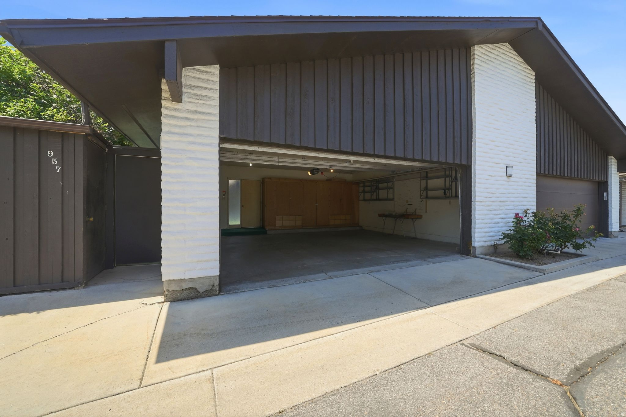THREE FOUNTAINS - Residential