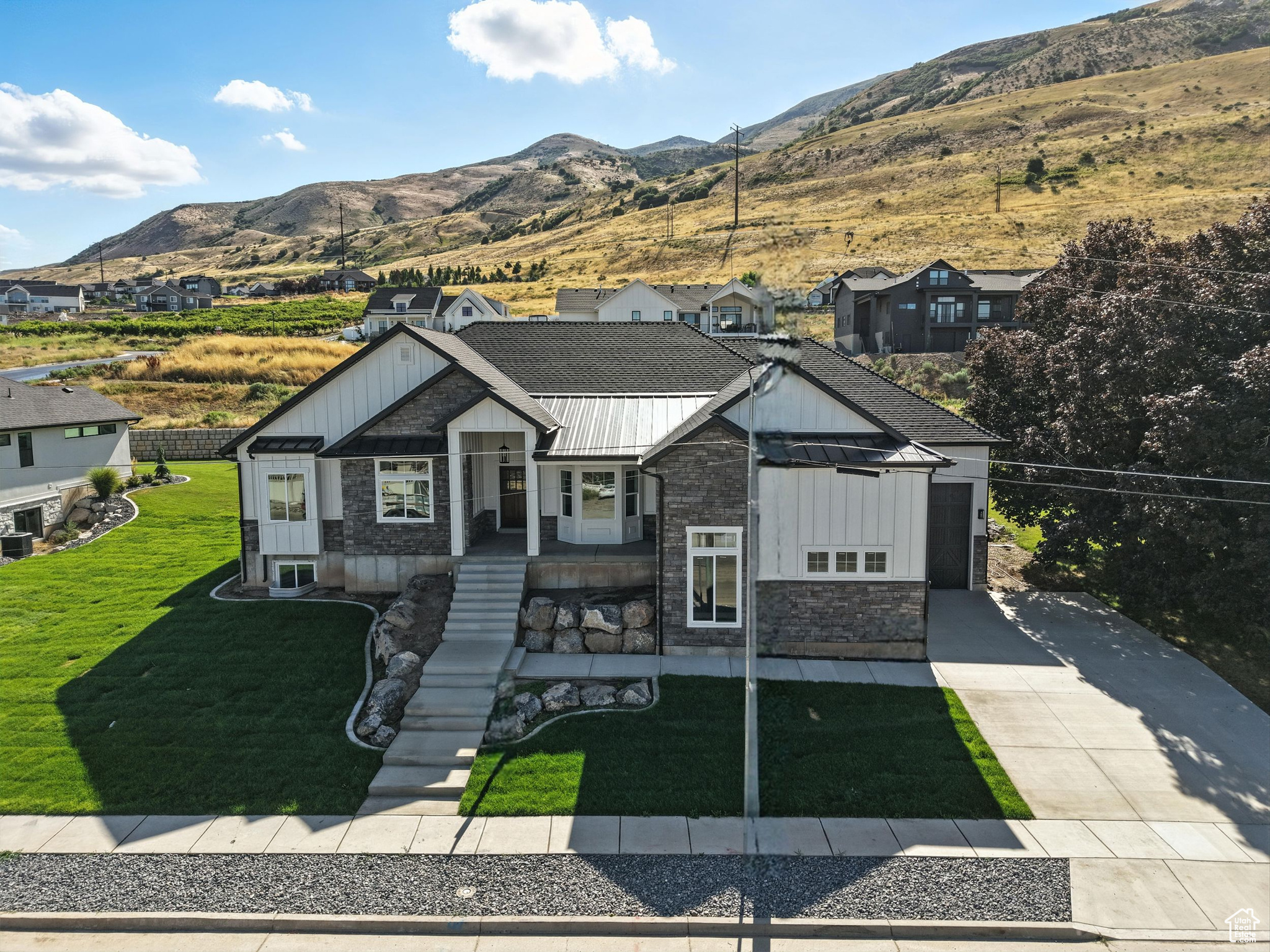 MOUNT PLEASANT - Residential