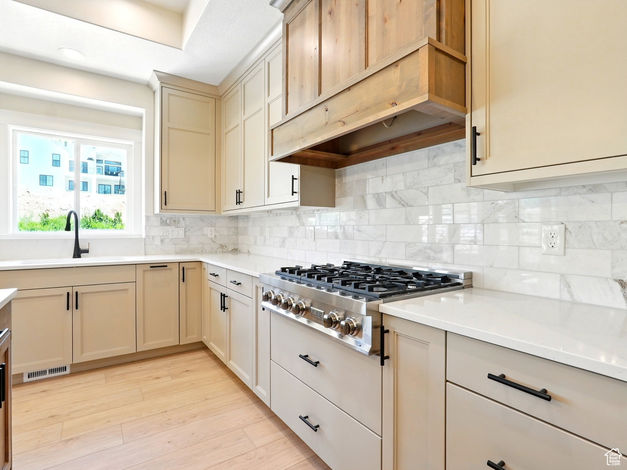 MOUNT PLEASANT - Residential