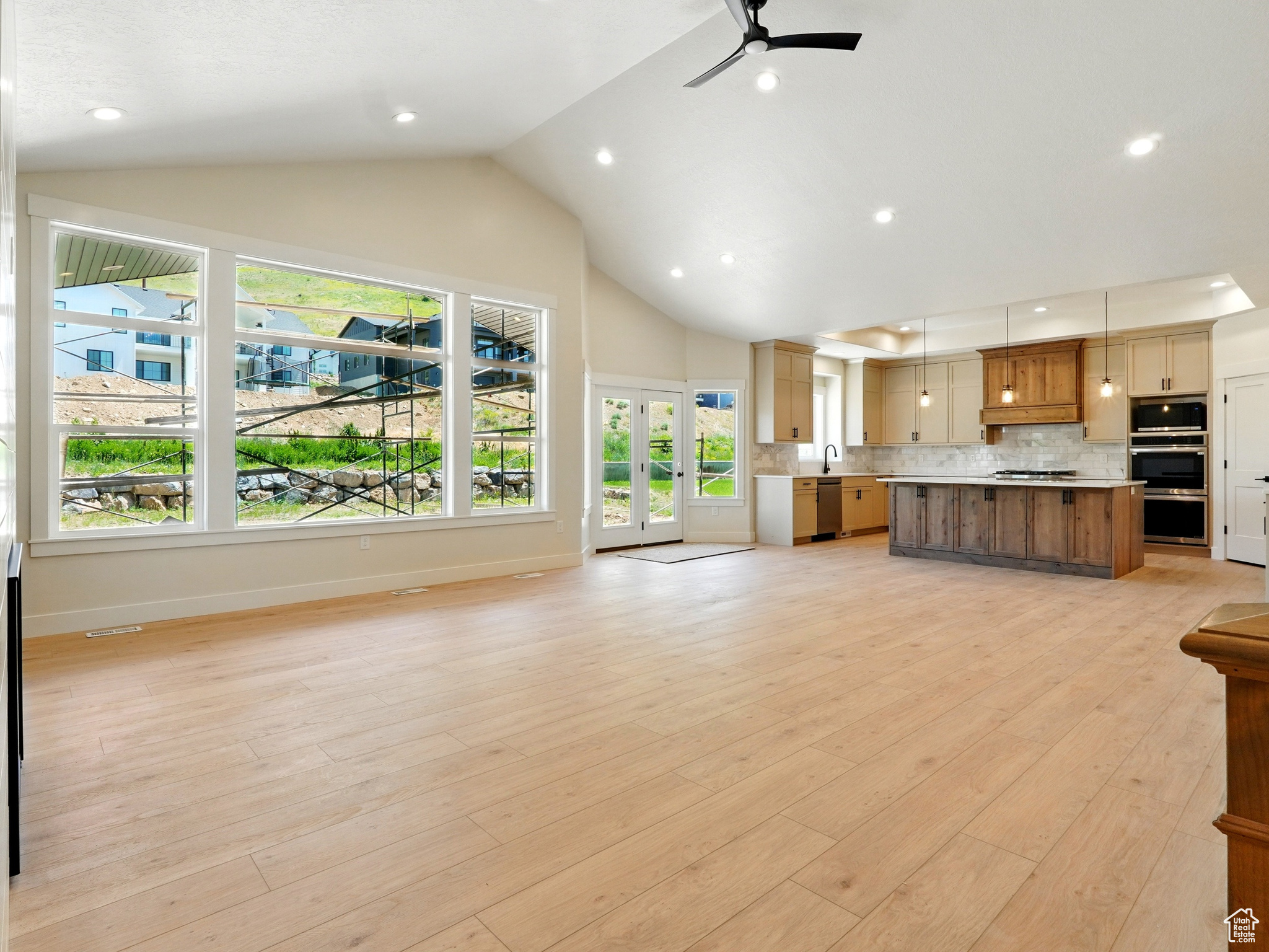 MOUNT PLEASANT - Residential