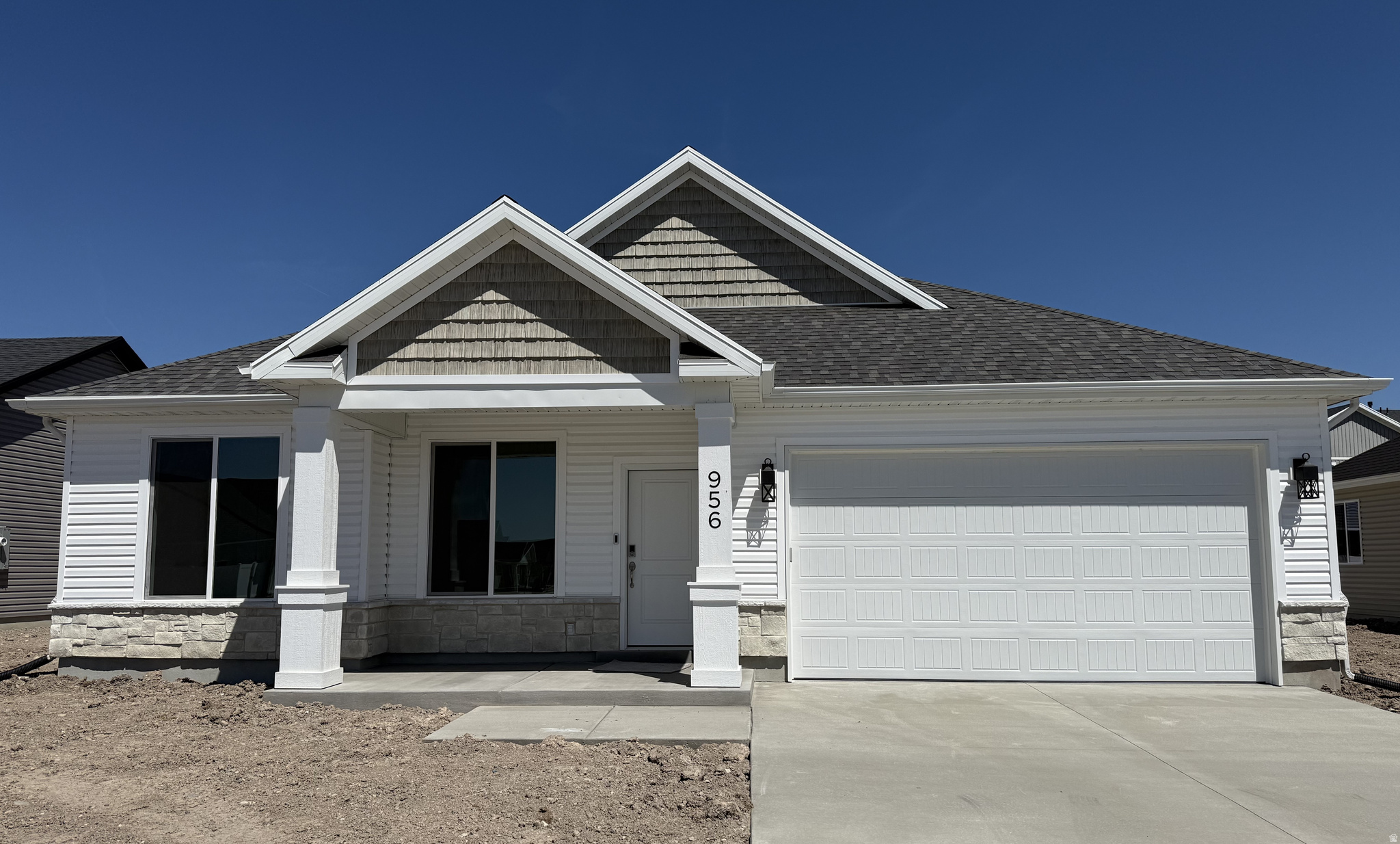 ENVISION ESTATES - Residential
