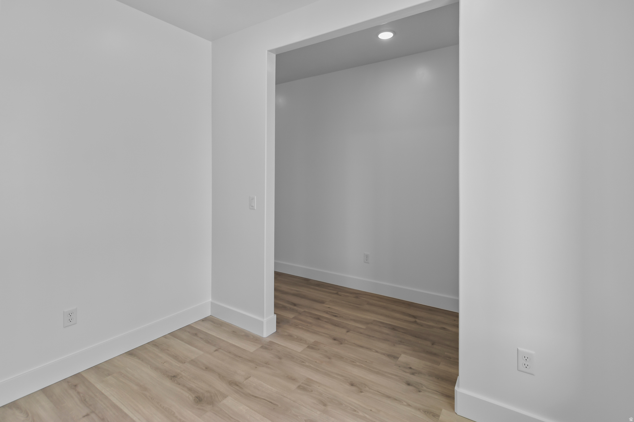 ENVISION ESTATES - Residential