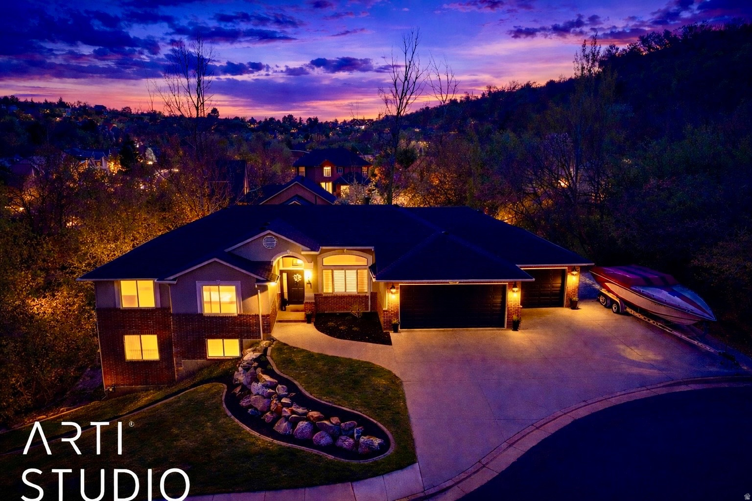 SLEEPY HOLLOW - Residential