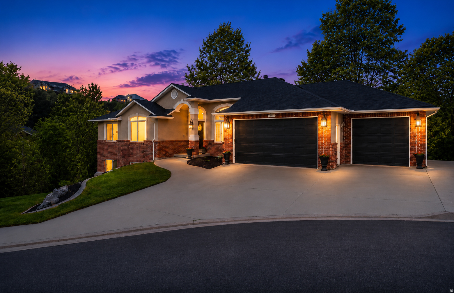 SLEEPY HOLLOW - Residential