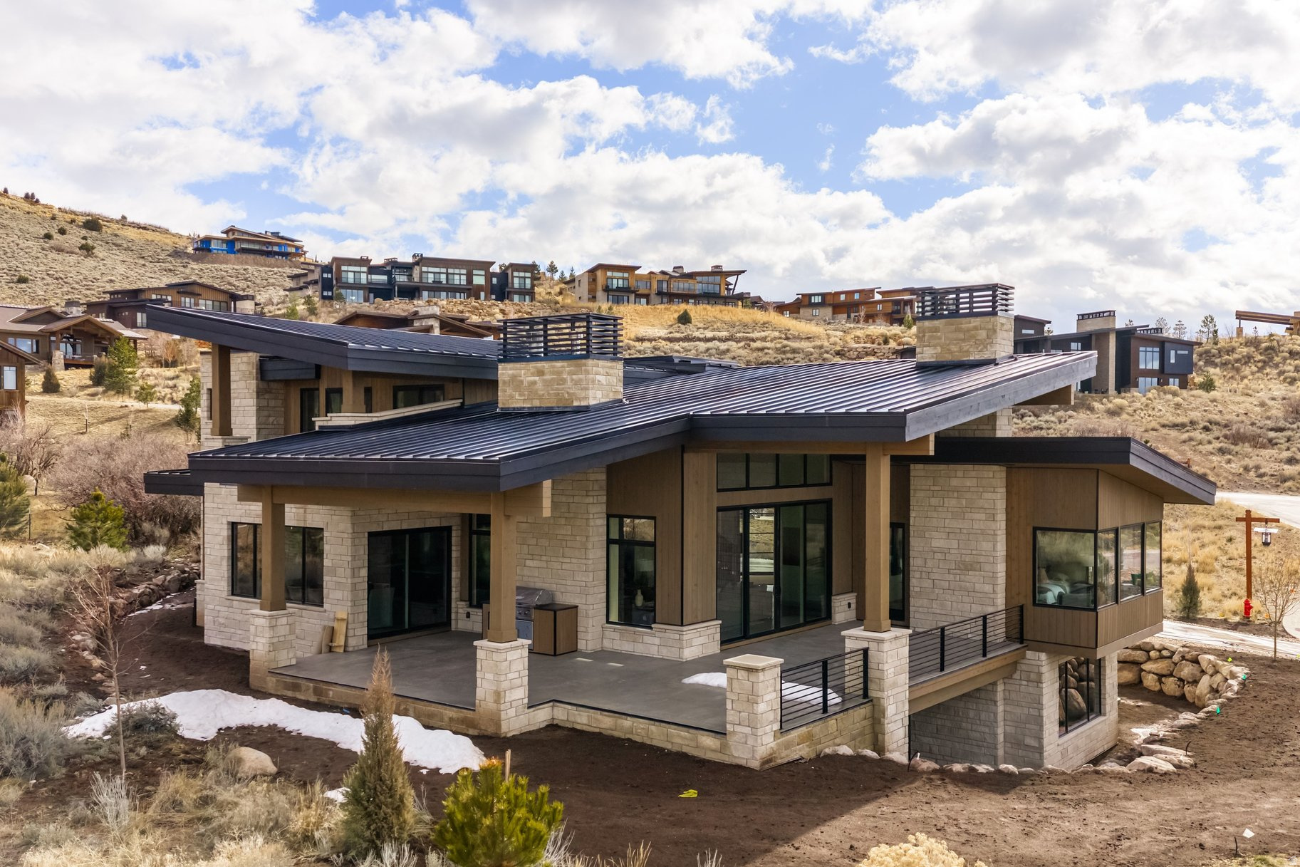RED LEDGES - Residential