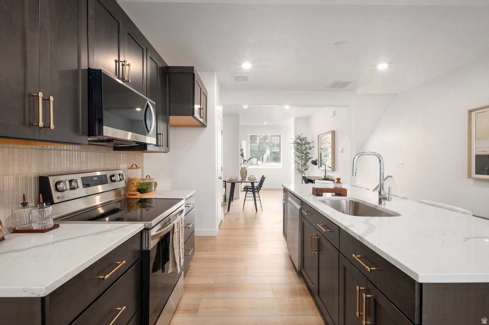 AXIS TOWNHOMES - Residential