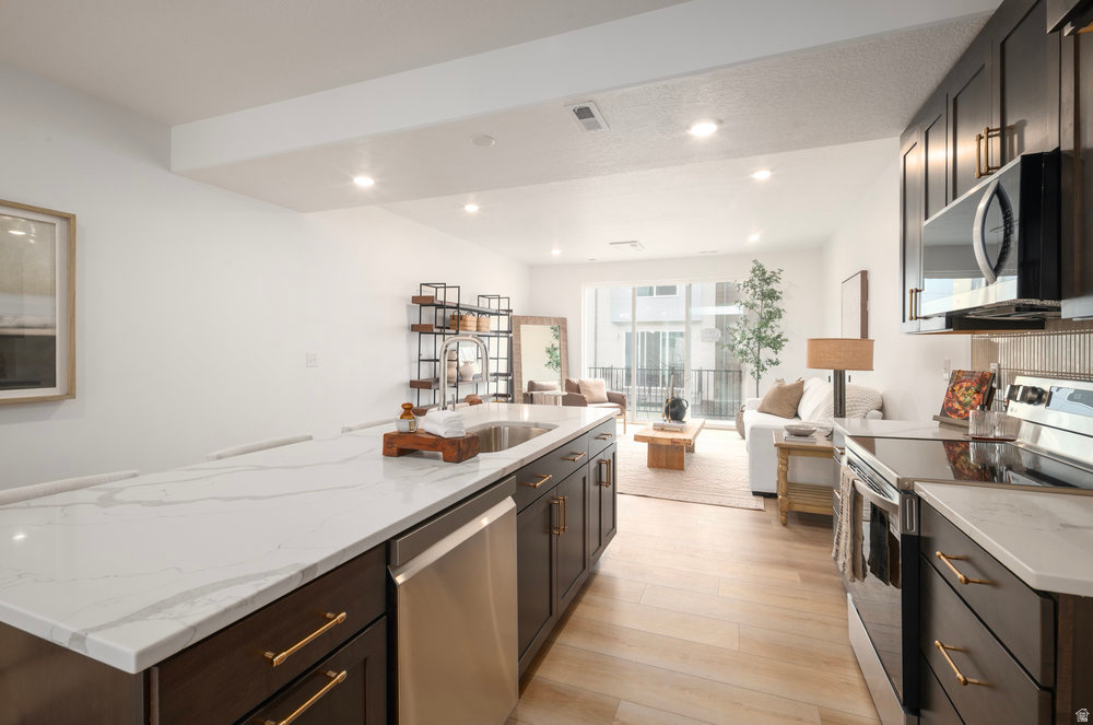 AXIS TOWNHOMES - Residential