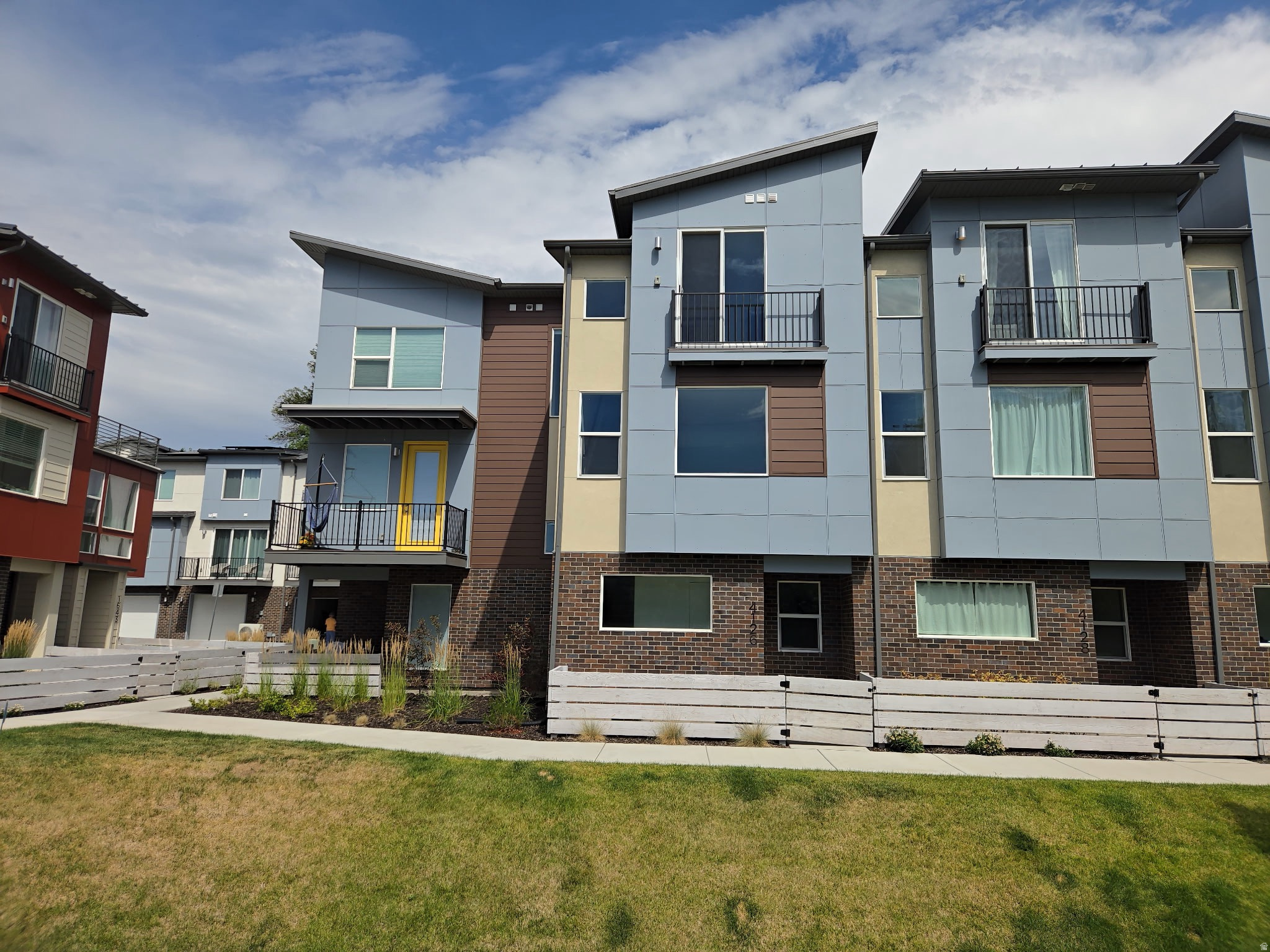 AXIS TOWNHOMES - Residential