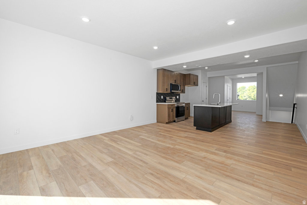 AXIS TOWNHOMES - Residential
