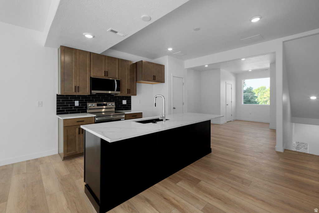 AXIS TOWNHOMES - Residential