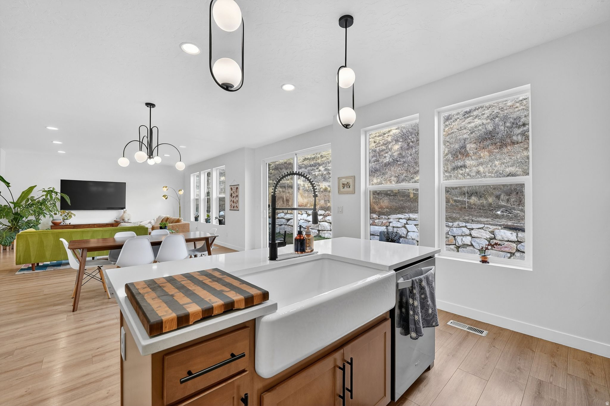 CANYON POINT - Residential