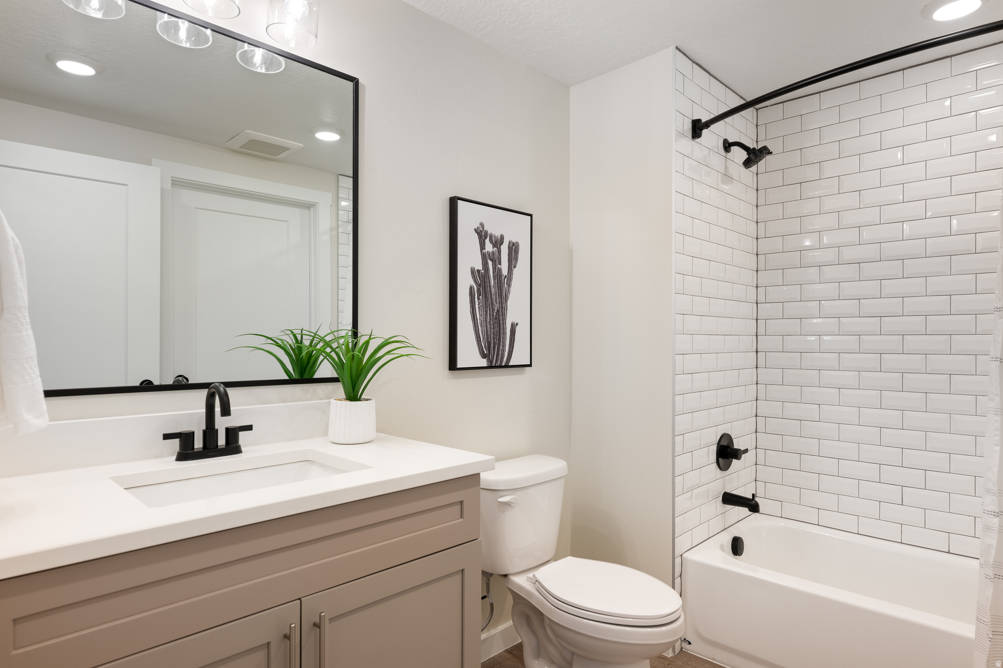 COVE CONDOMINIUMS A - Residential