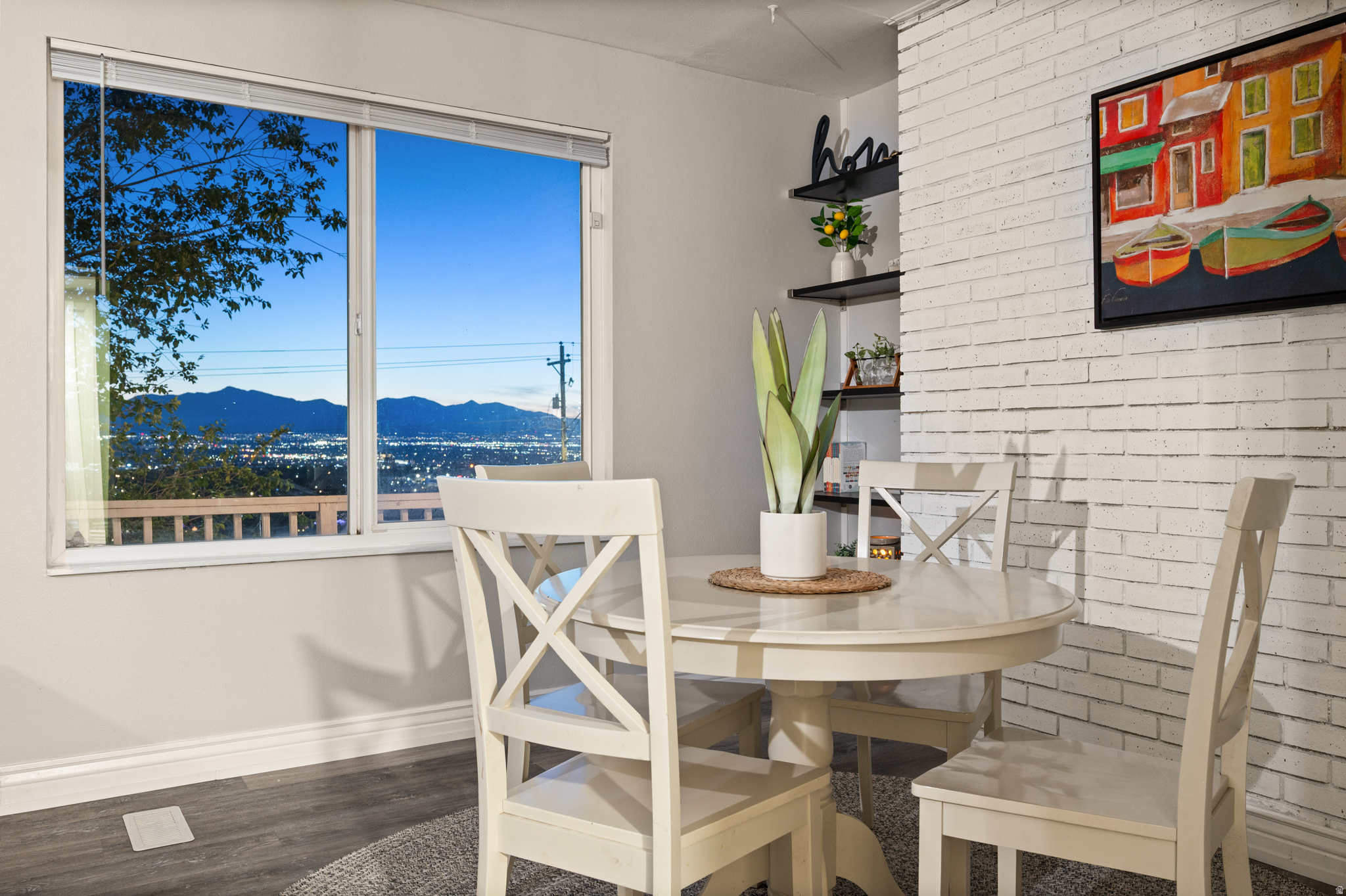 WHITE CITY - Residential