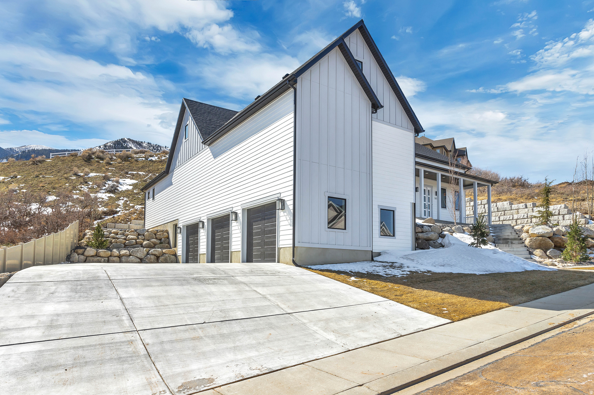 OAKRIDGE COVE - Residential