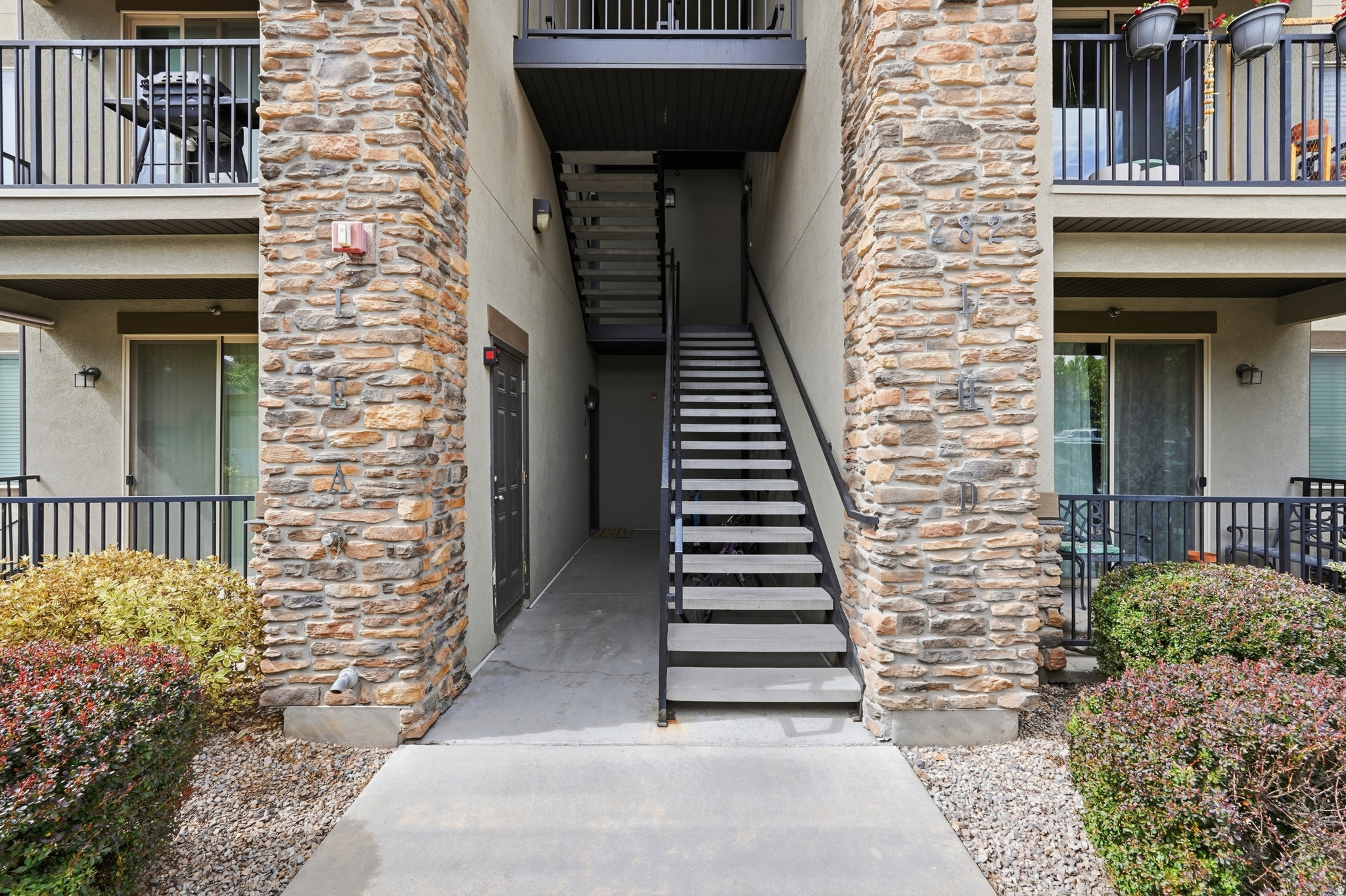PINEAE VILLAGE - Residential
