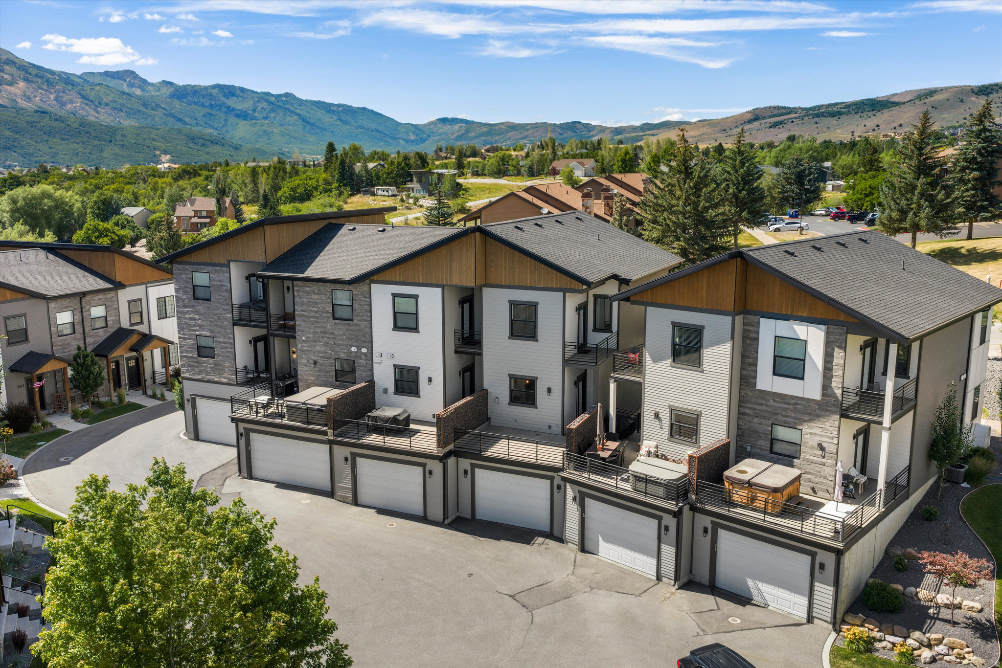 THE PEAKS - Residential