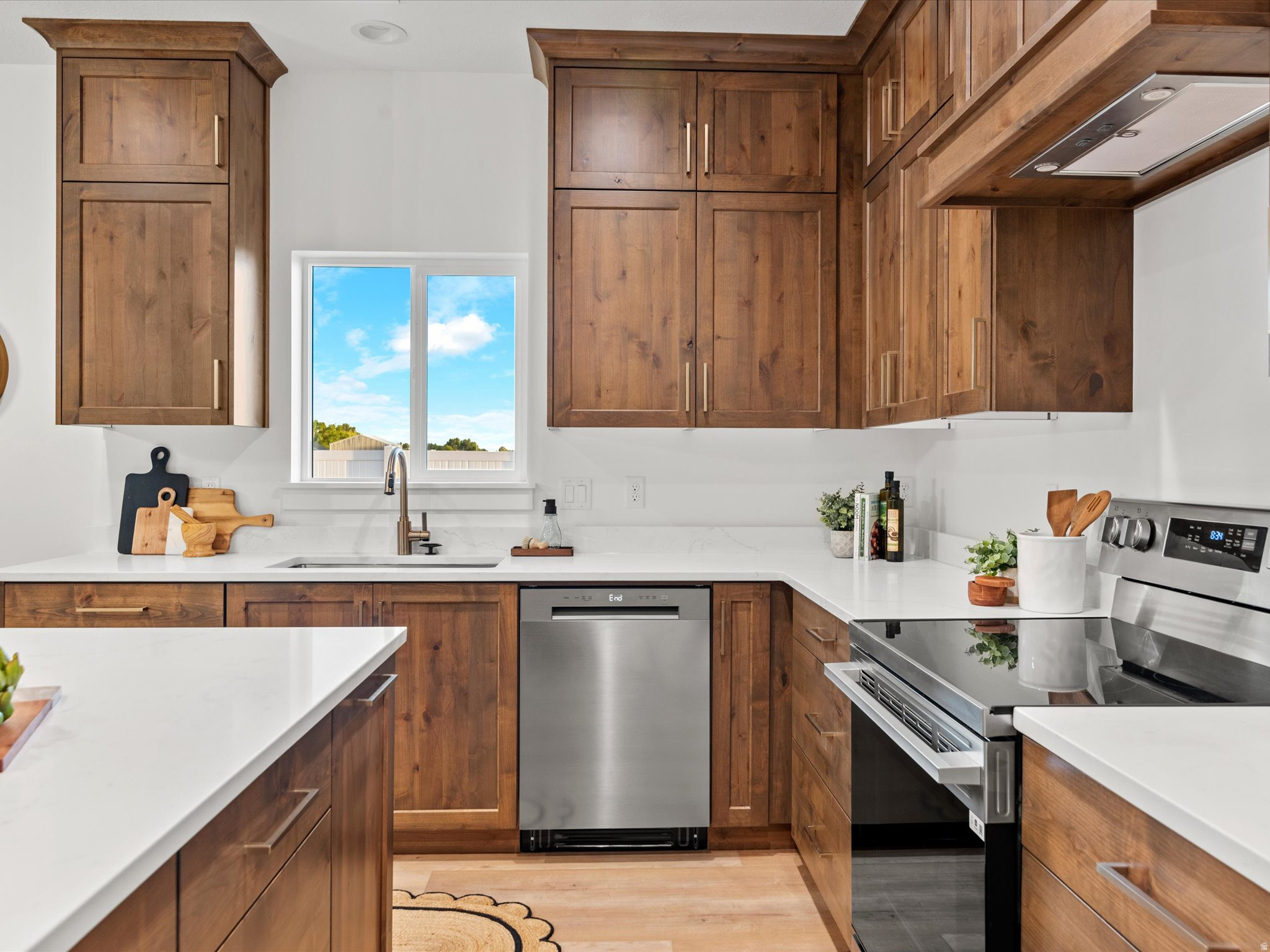 PERRY VIEW TOWNHOMES - Residential