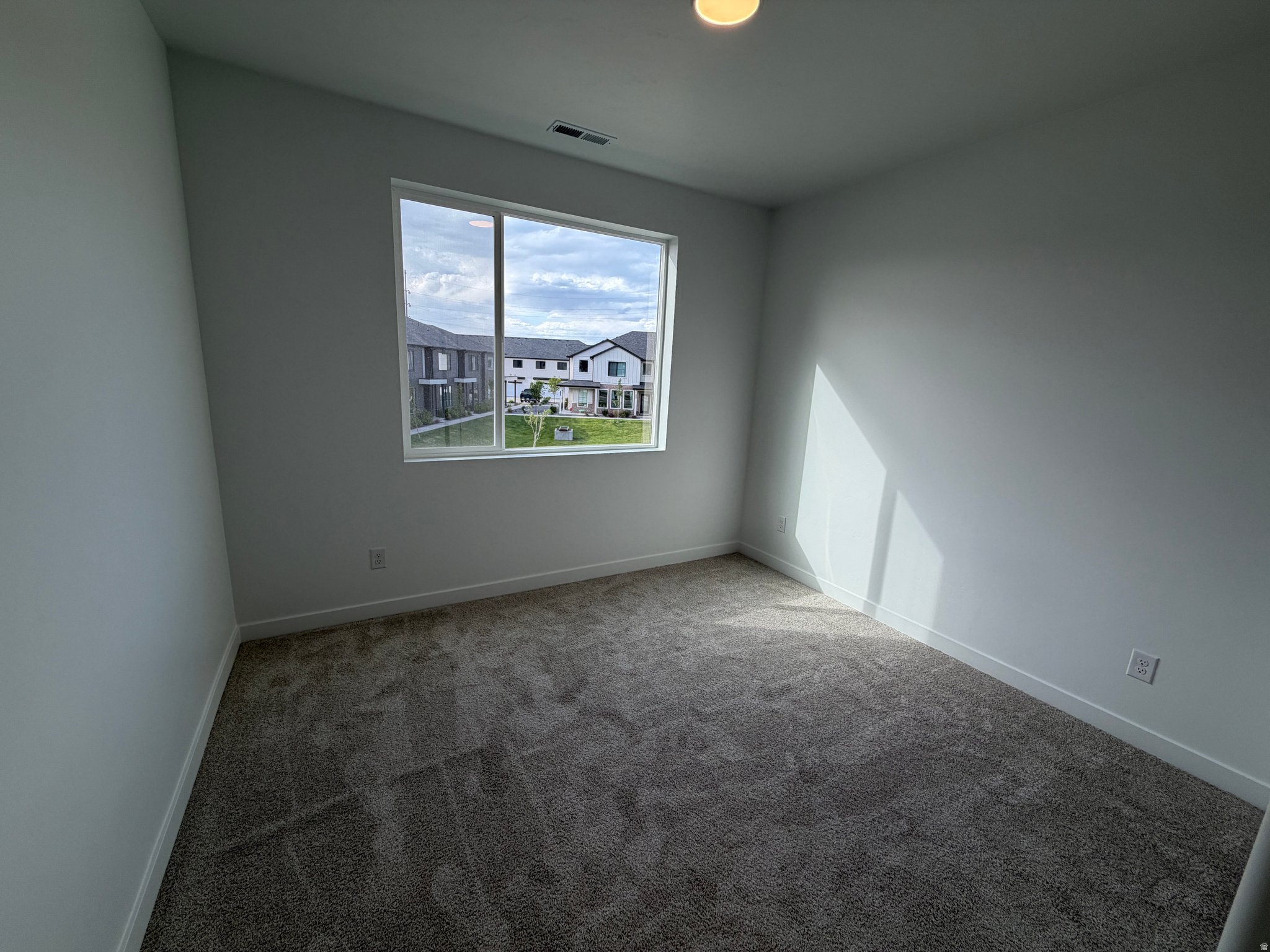 RIVER RUN - Residential
