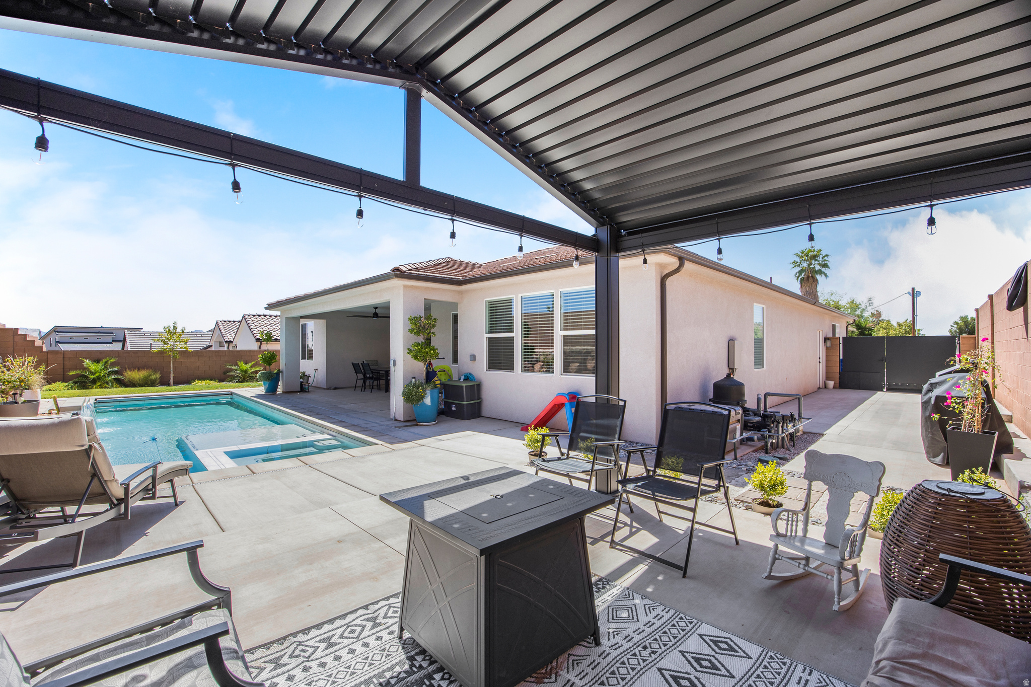ESTATES AT BURKE SPRINGS 2 - Residential