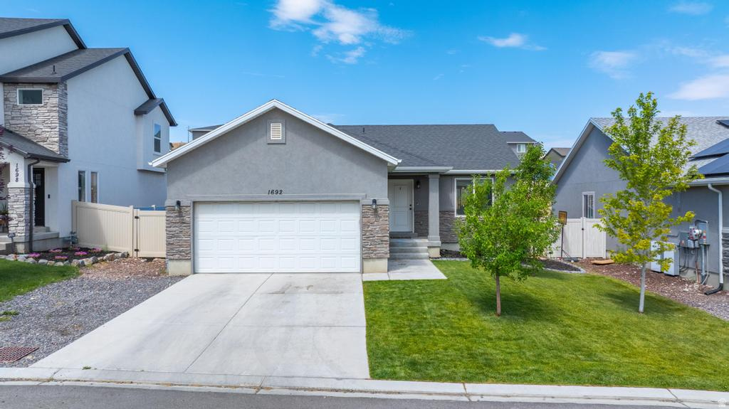 THE HILLS - Residential
