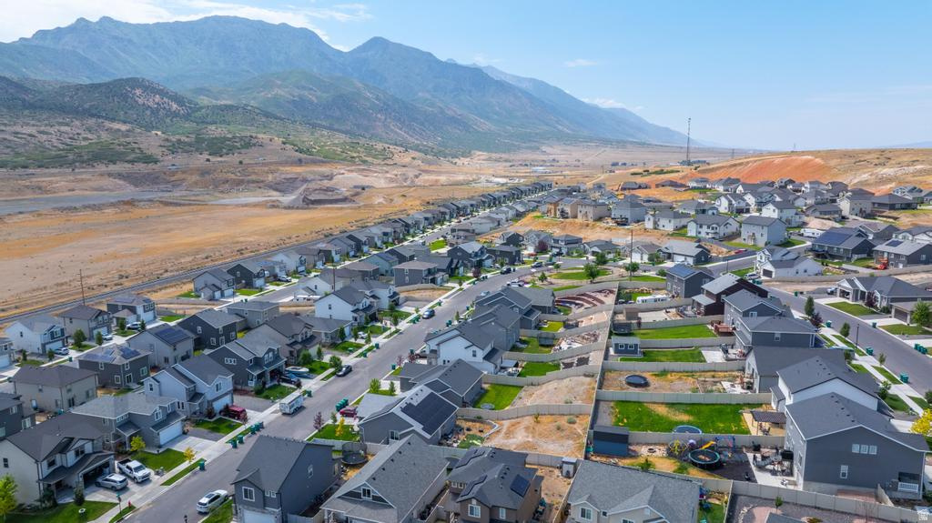 THE HILLS - Residential