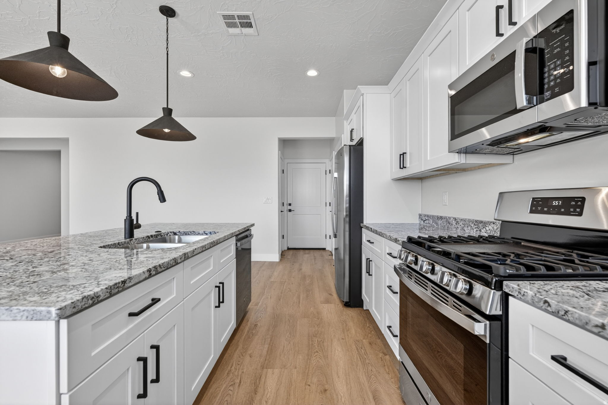 HURRICANE HOLLOW - Residential