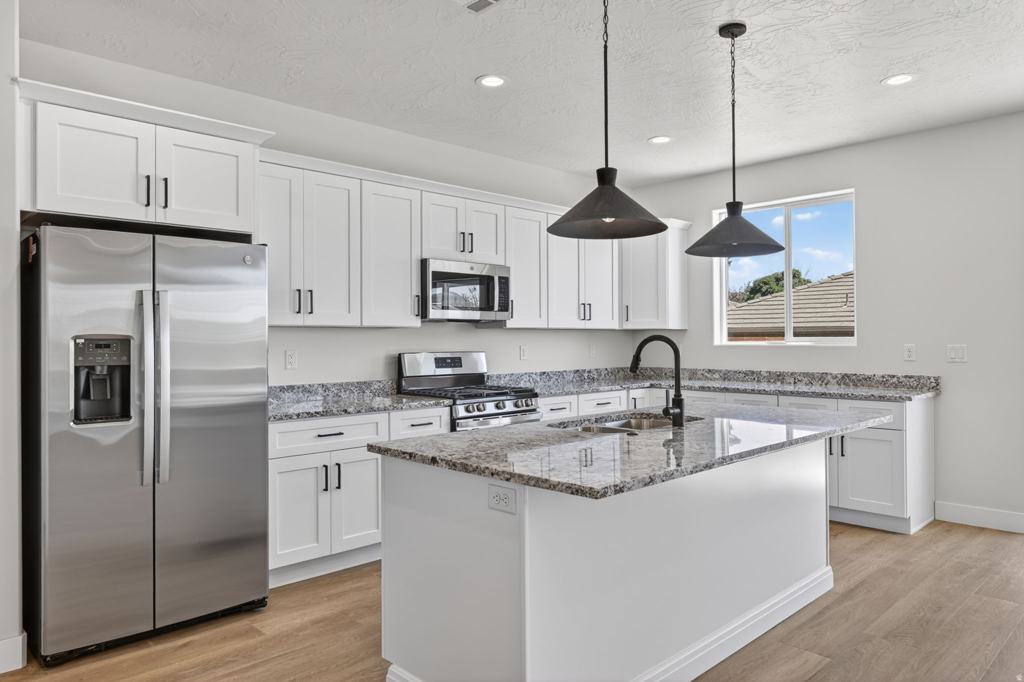 HURRICANE HOLLOW - Residential