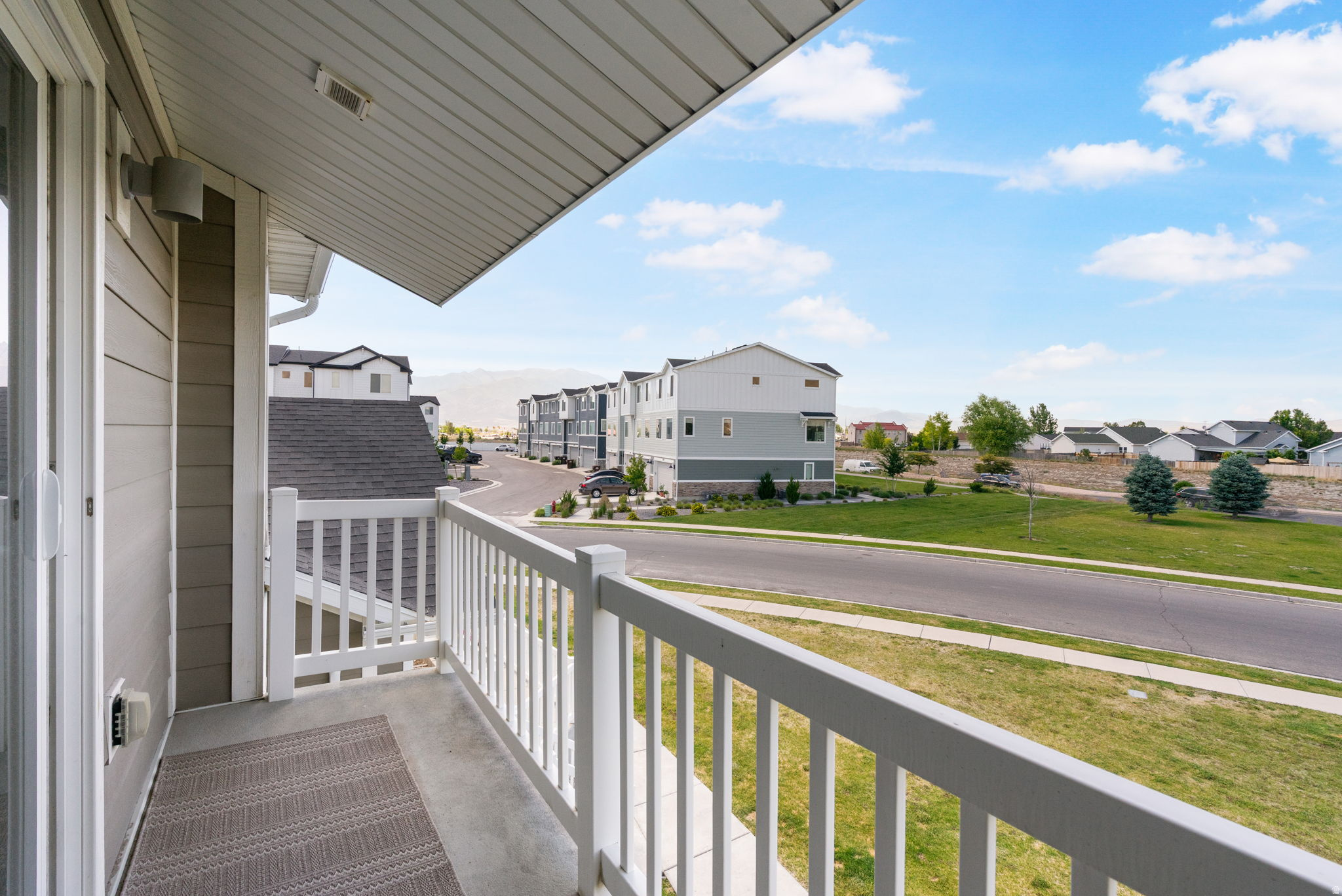 EAGLE POINT - Residential