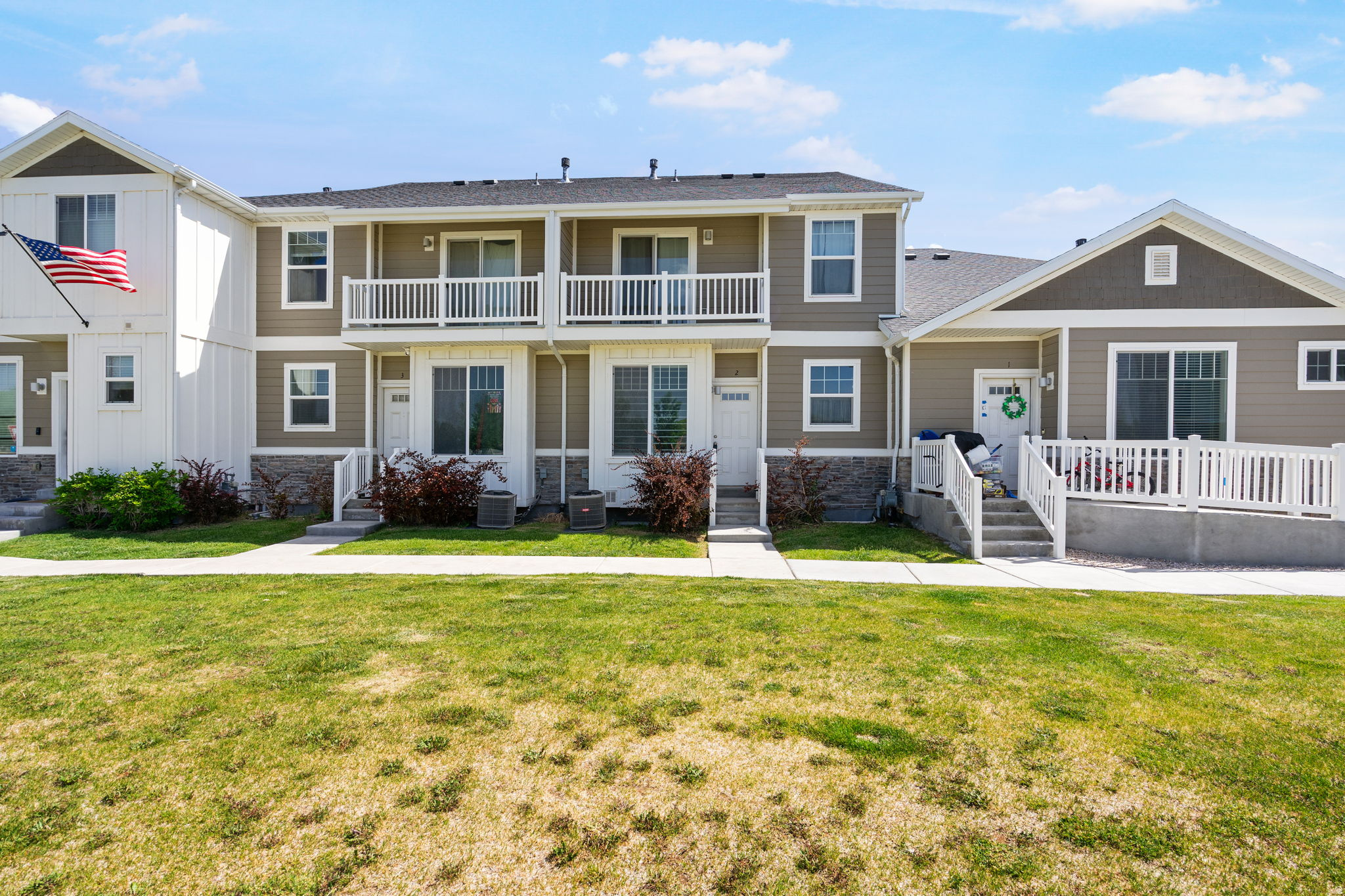 EAGLE POINT - Residential