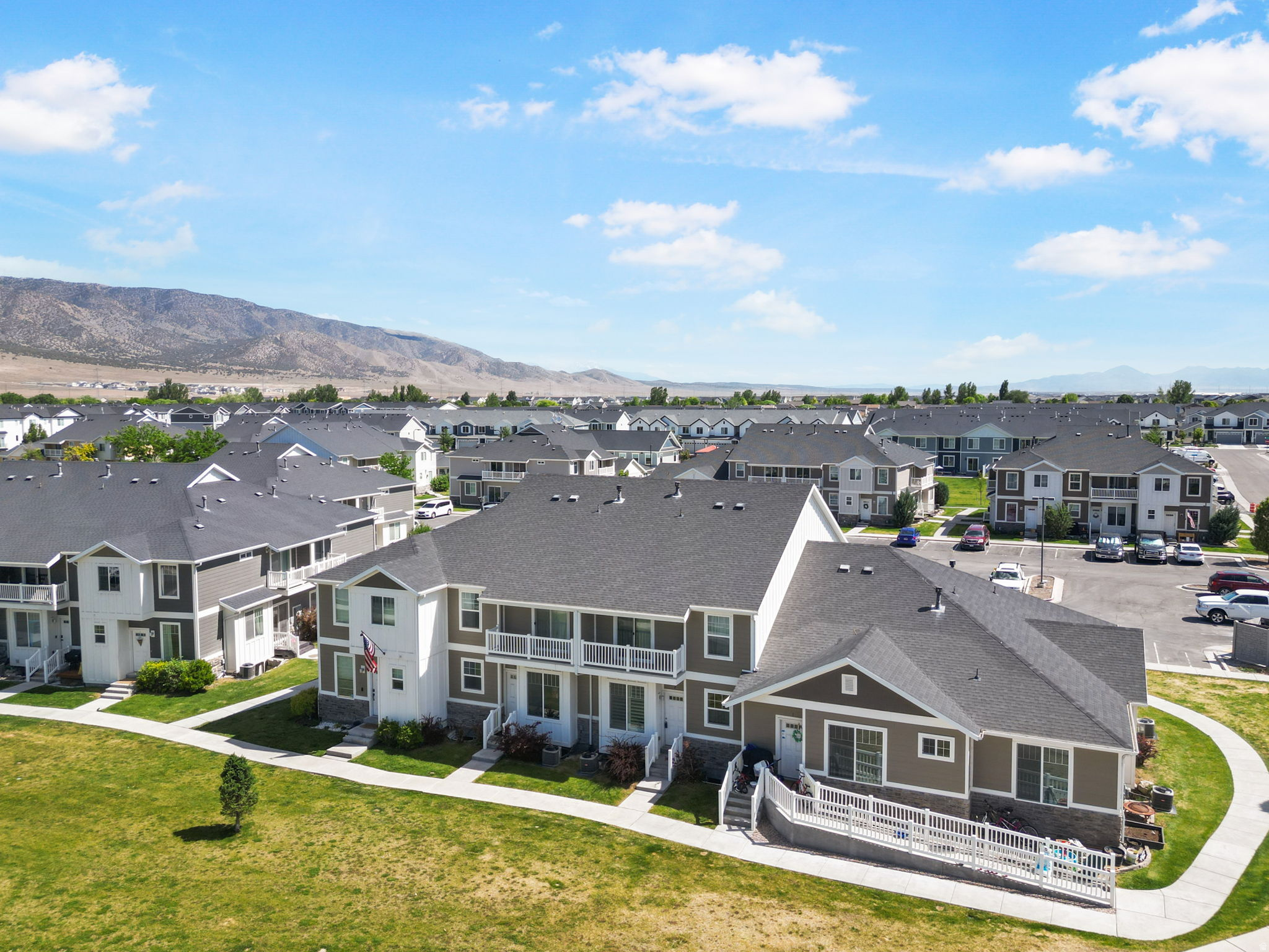 EAGLE POINT - Residential