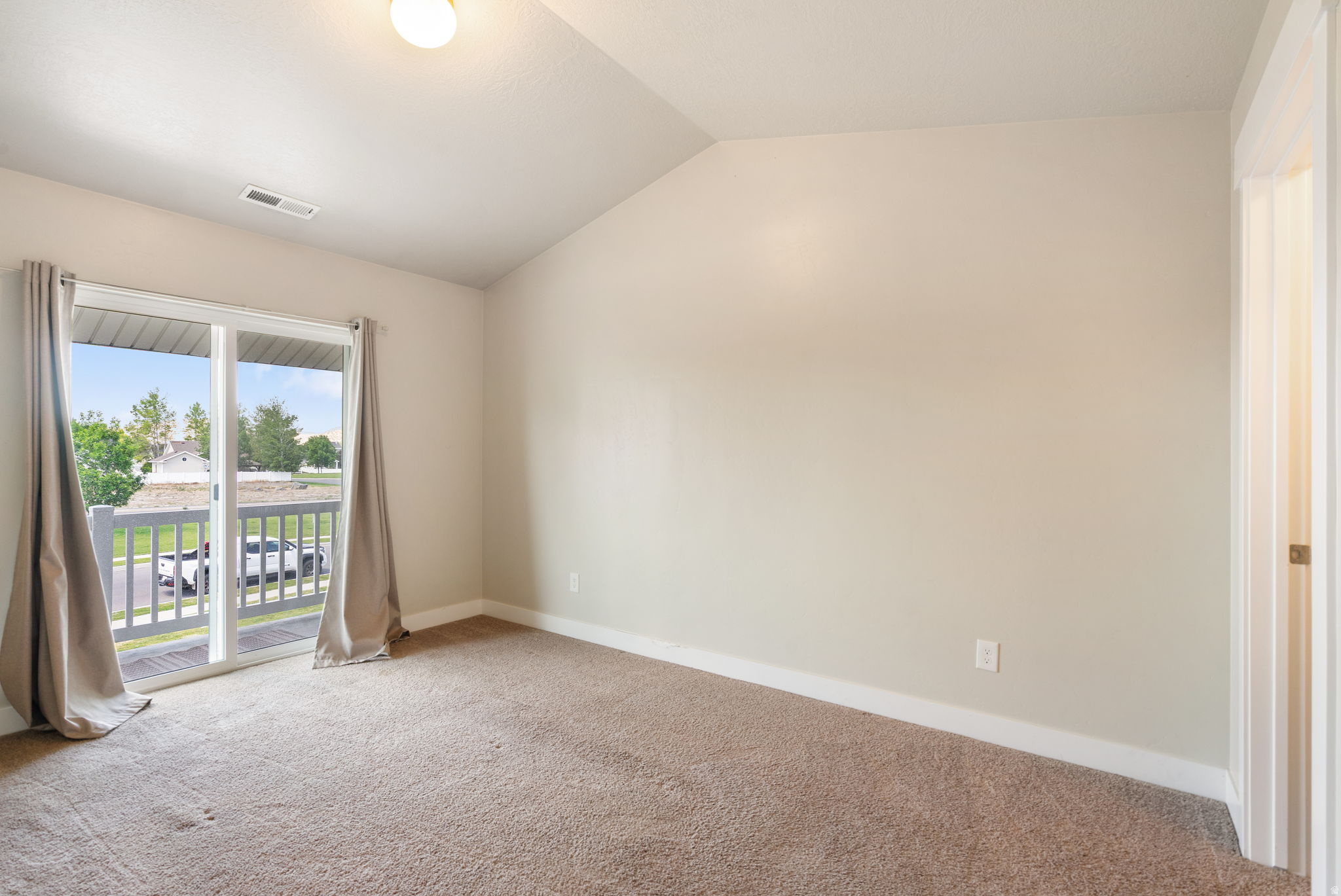 EAGLE POINT - Residential
