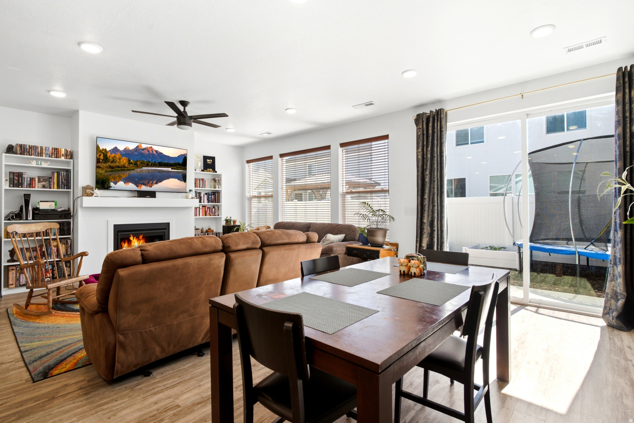 EDGEWATER PARK - Residential