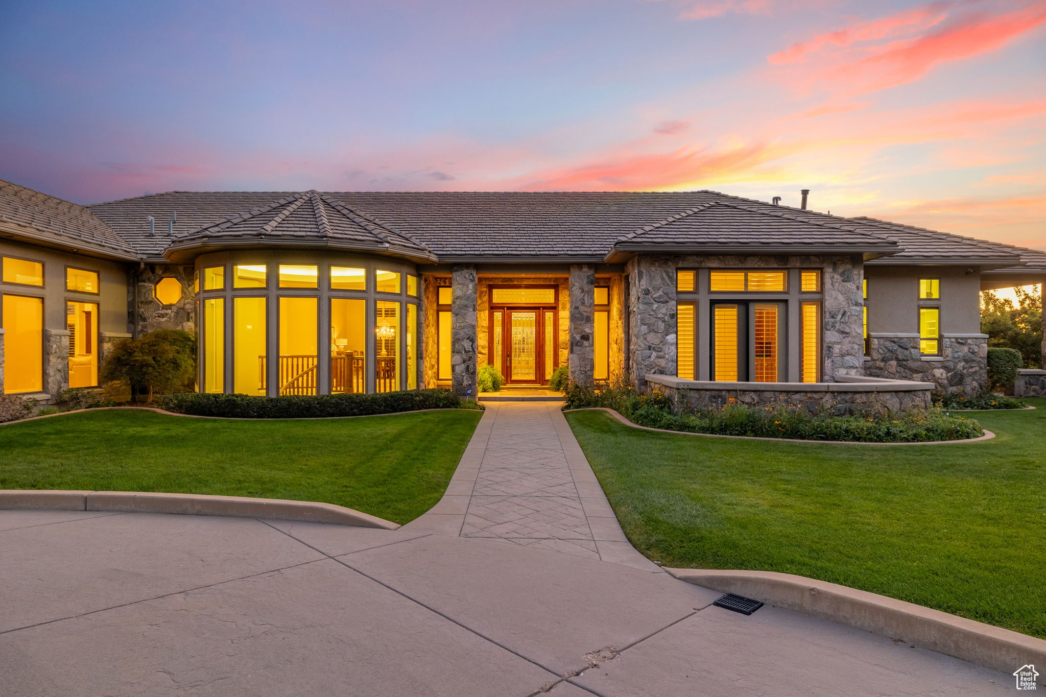 SHADOW VALLEY - Residential